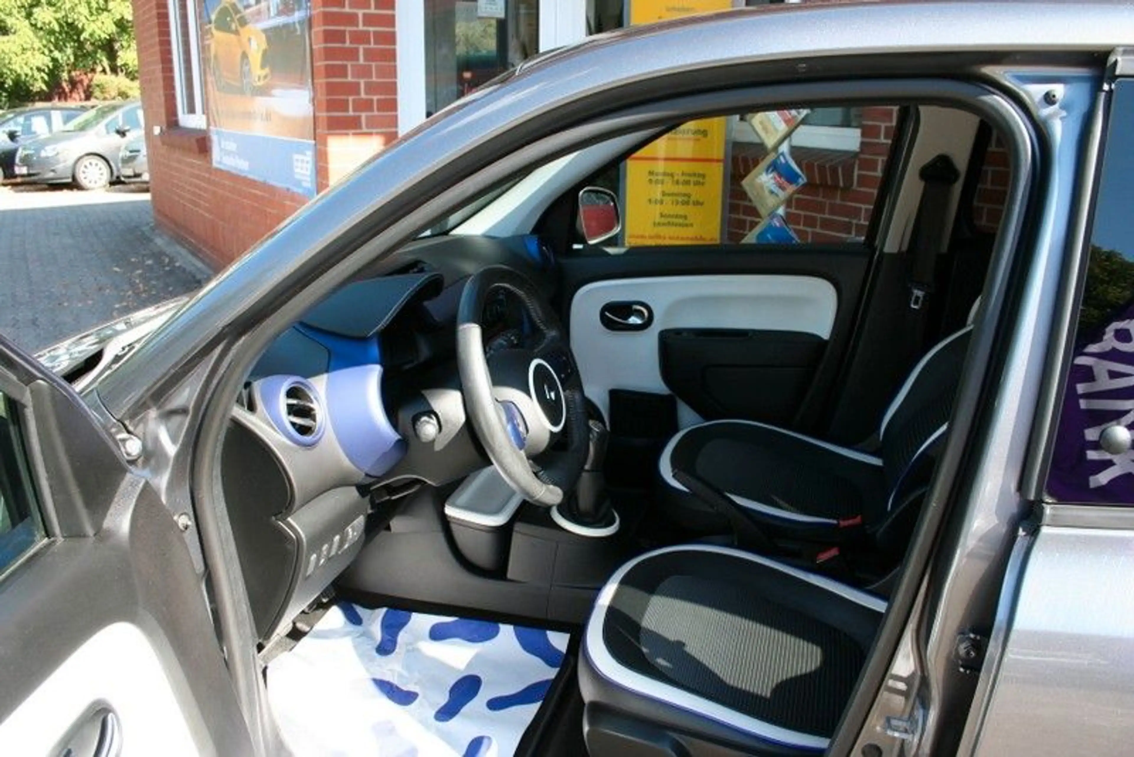 Renault Twingo Cosmic+69.000 KM+DAB+Klimaaut.+USB+Euro6+ — photo 4