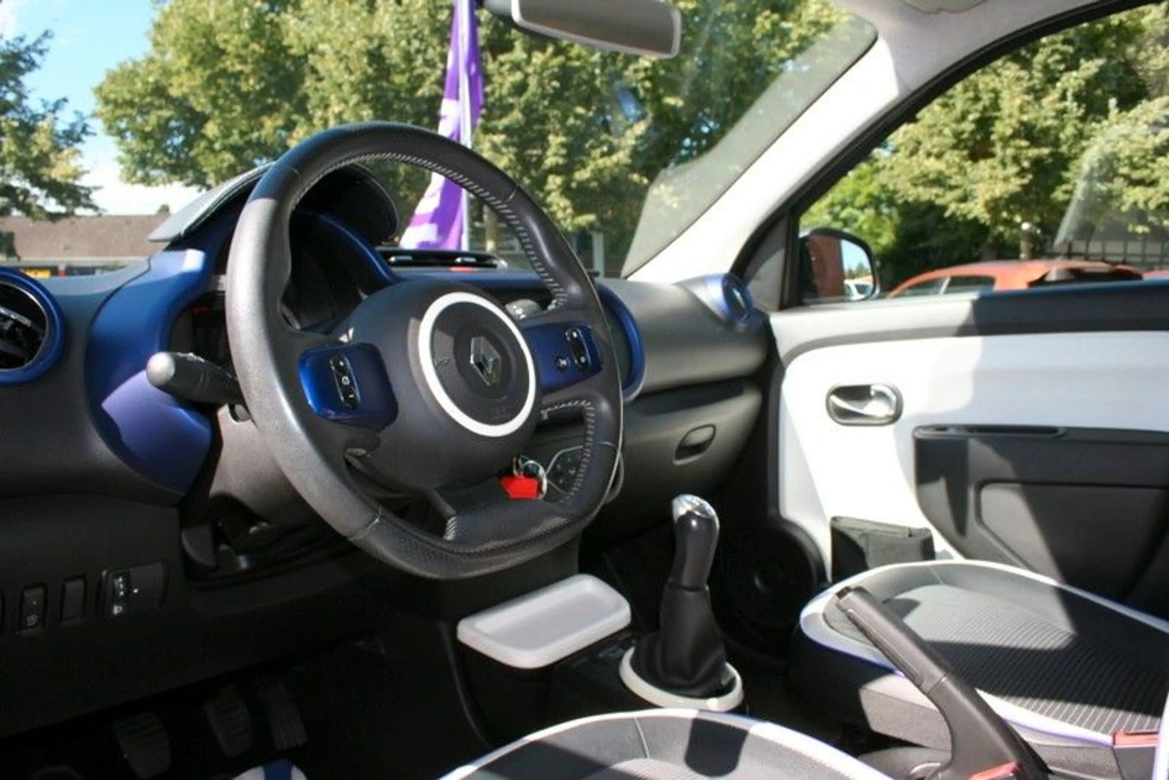 Renault Twingo Cosmic+69.000 KM+DAB+Klimaaut.+USB+Euro6+ — photo 11