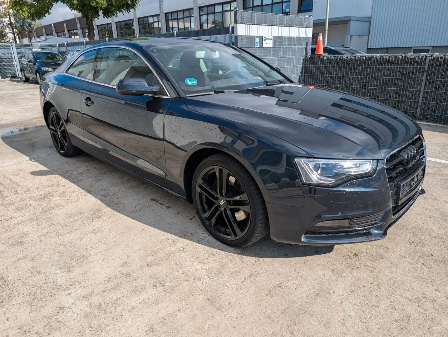 Audi A5 Coupe 1.8 TFSI  Xenon,  Steuerkette neu Blau - 2
