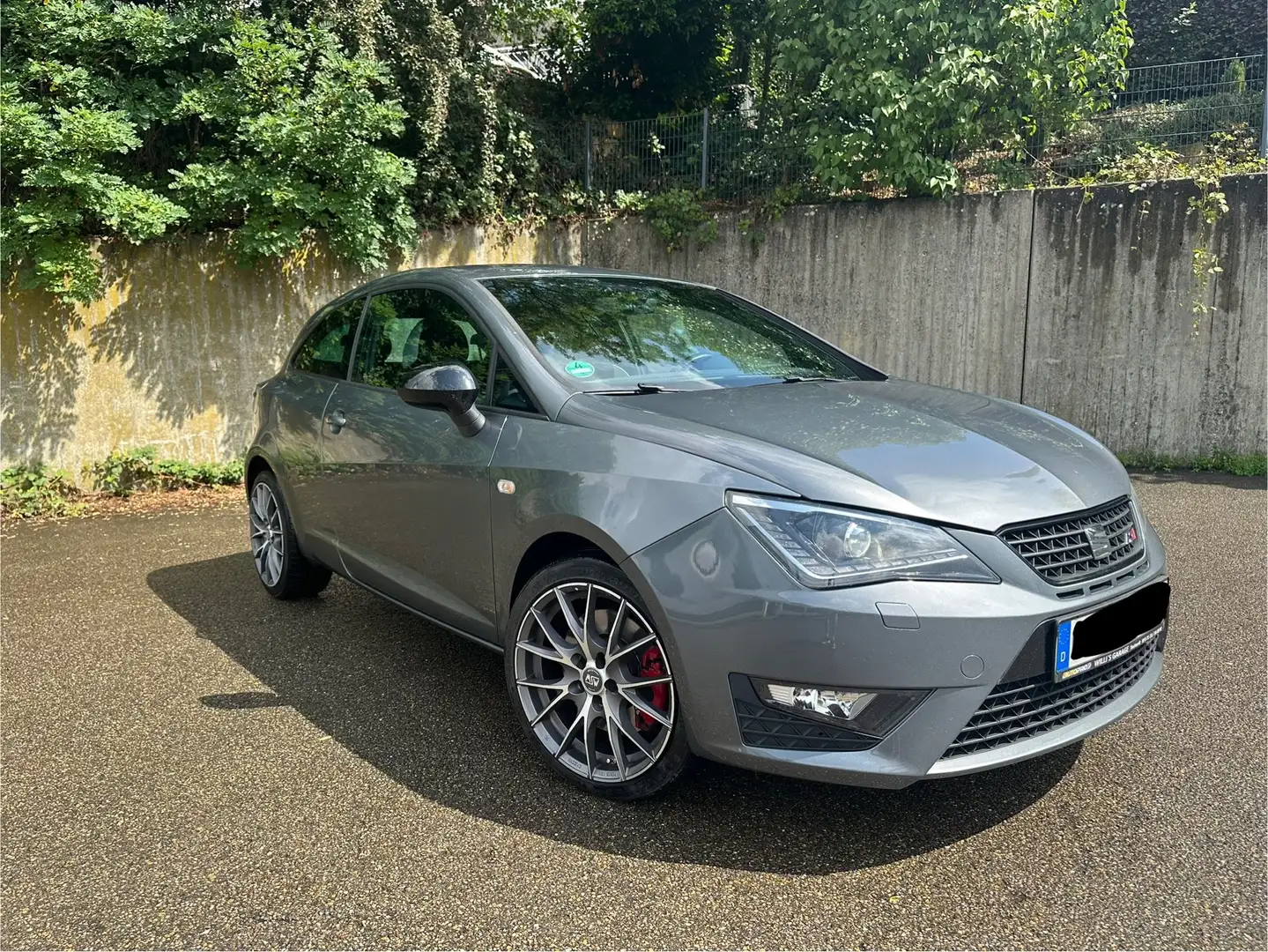 SEAT Ibiza Cupra 3-Türer SC 1.8 TSI S Szary - 1