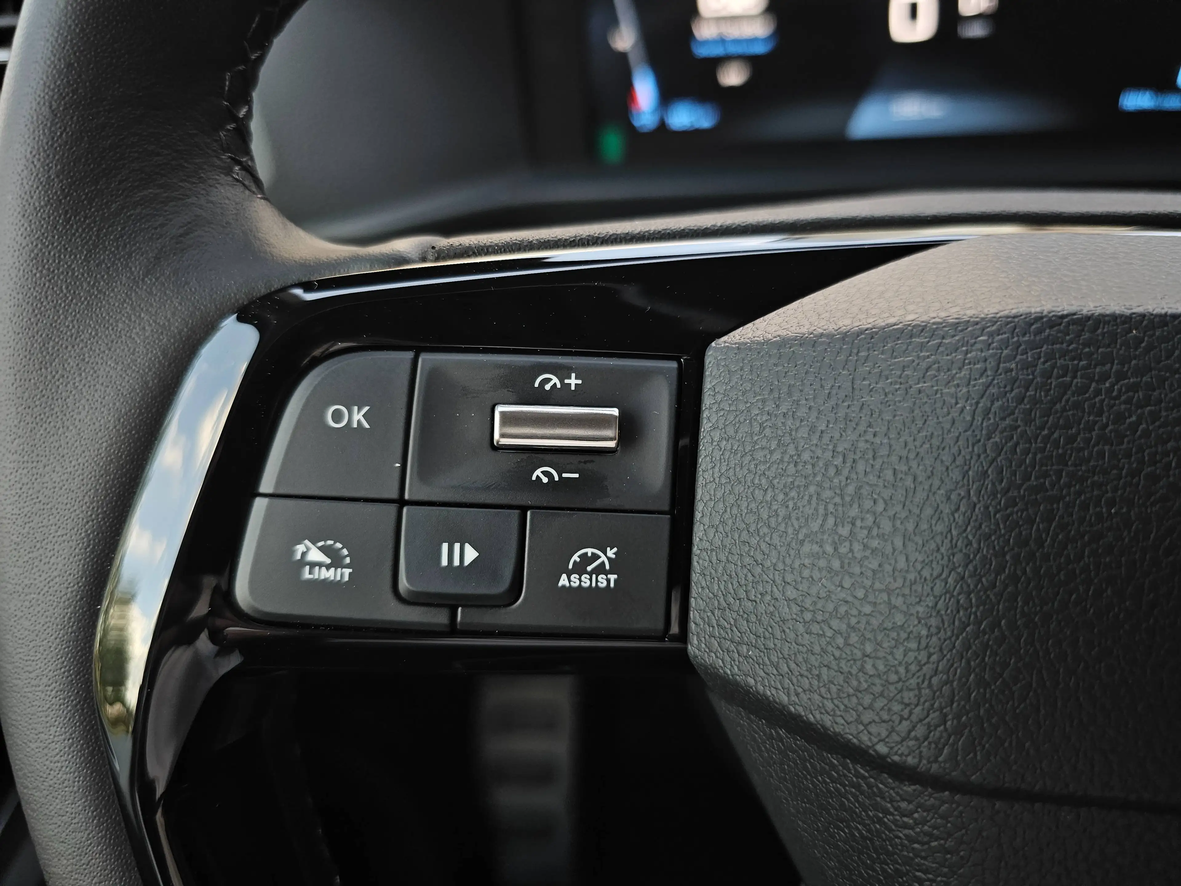 Peugeot Expert 2.2 HDI Automaat VIP 5-zitplaatsen lichte vracht full option nieuwe wagen — photo 14