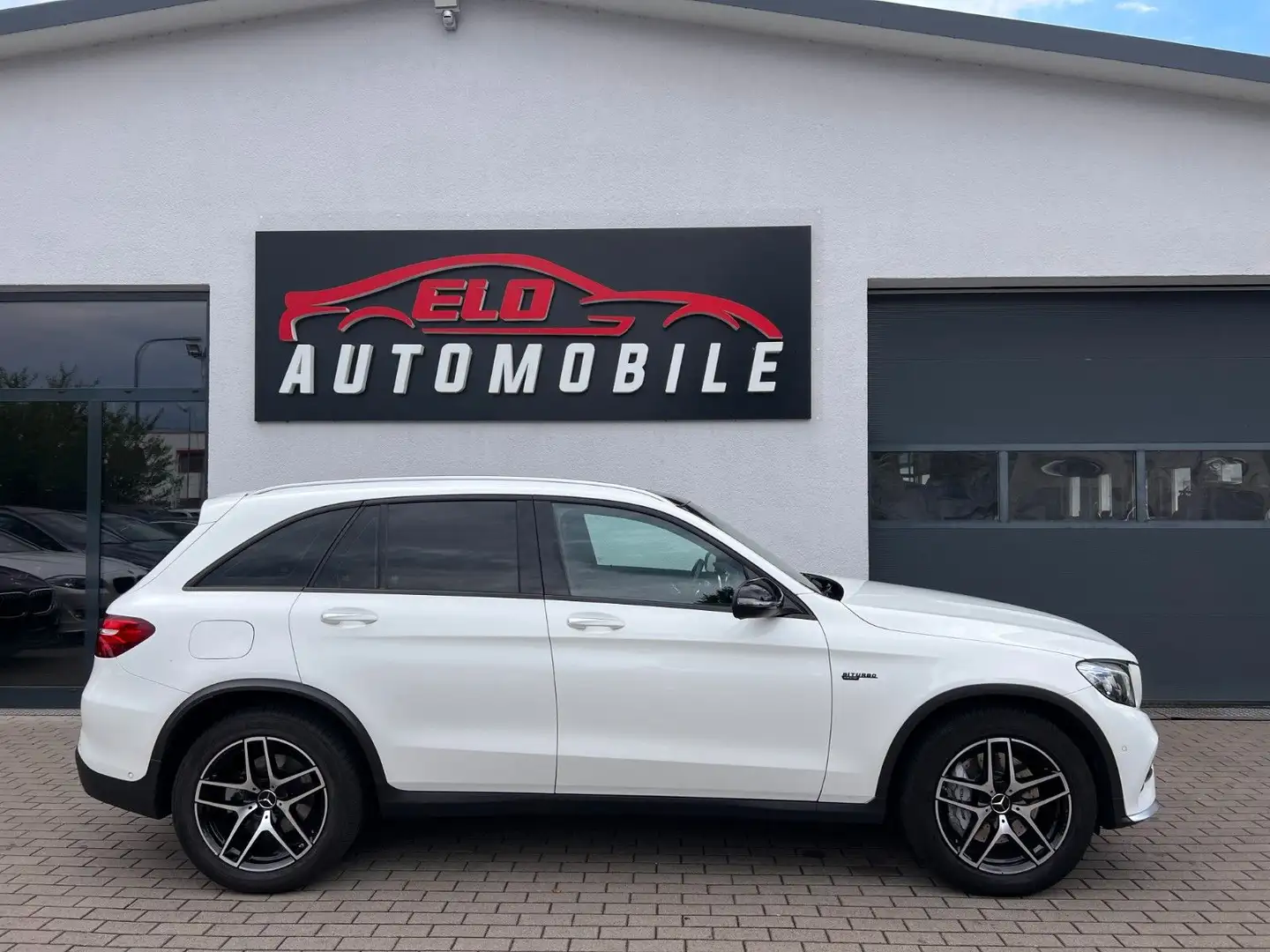 Mercedes-Benz GLC 43 AMG 4Matic*Panorama*Burmester*LED Weiß - 2