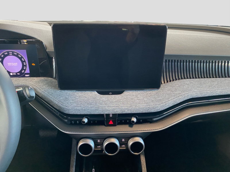 Skoda Superb Combi Selection 2,0 TDI AHK Fahr+ Assist+ — photo 7