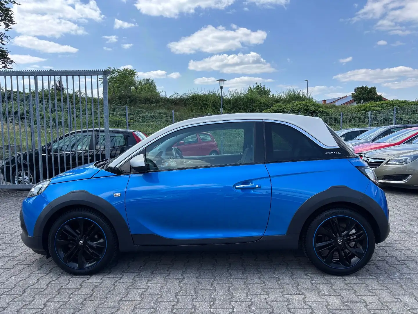 Opel Adam ROCKS 1.4 Automatik/Schiebedach/Tempomat Bleu - 2