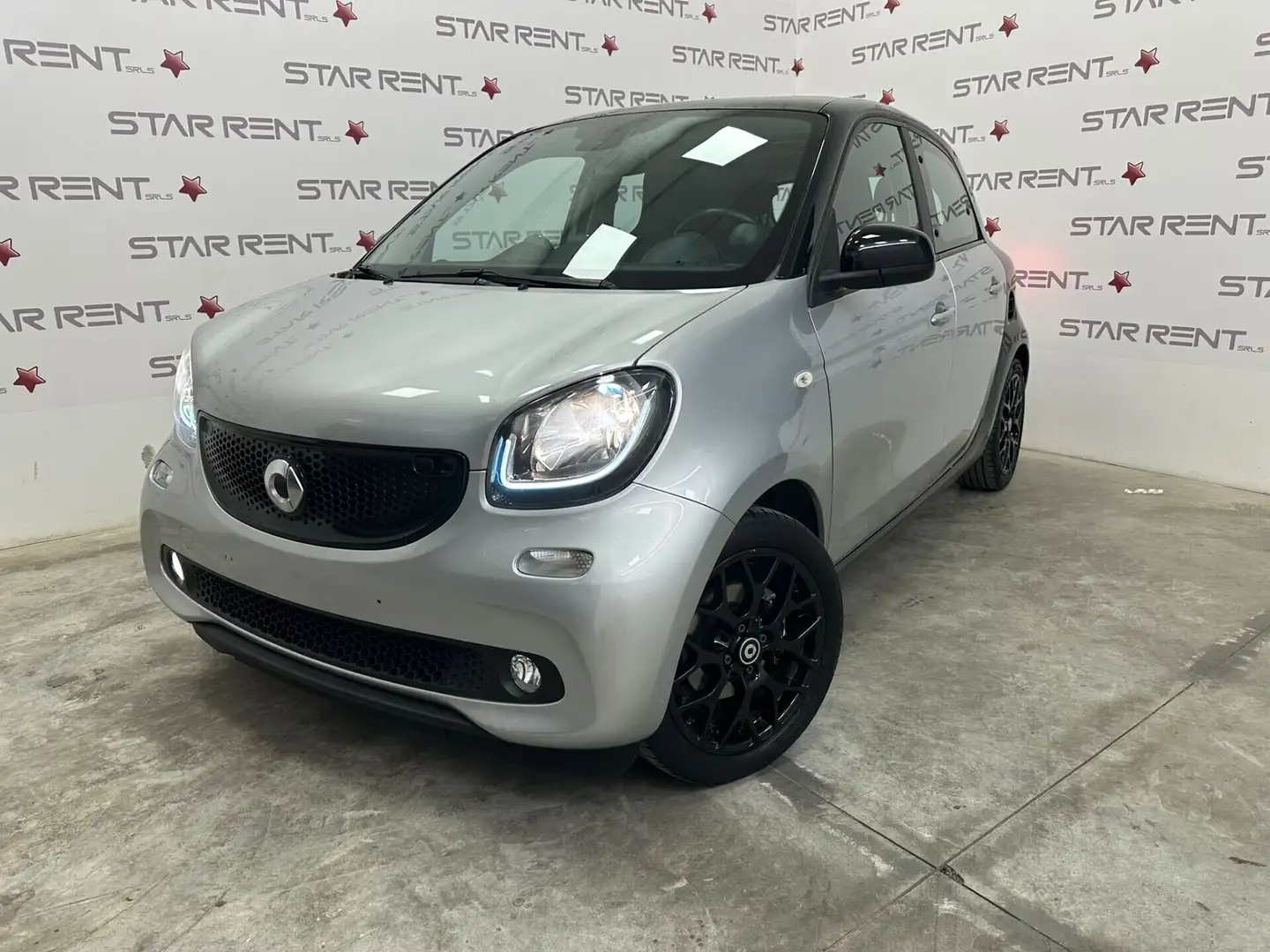 smart forFour 90 0.9 Turbo Passion SPORT PACK Argento - 1