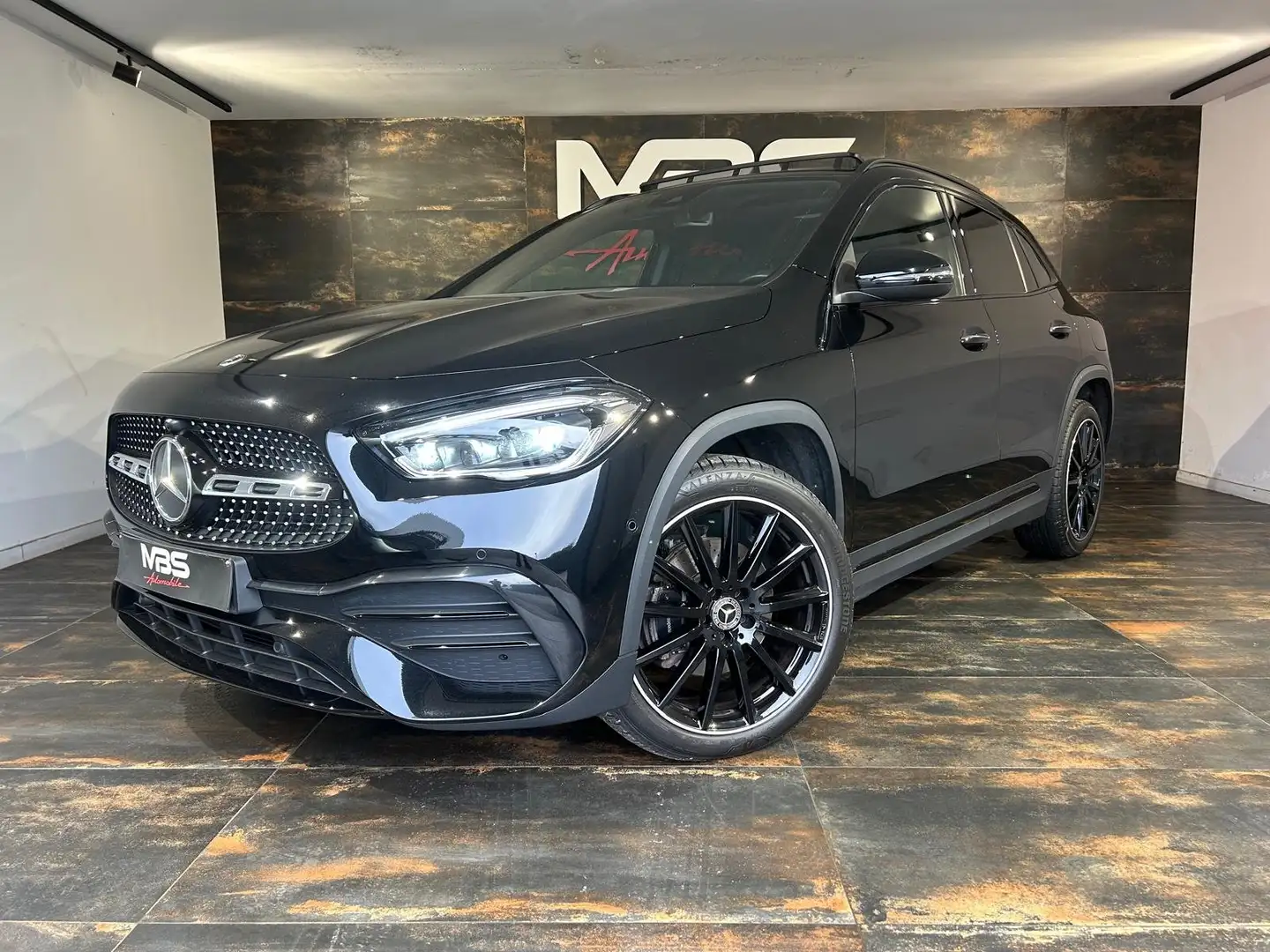 Mercedes-Benz GLA 250 e PHEV AMG Line*TOIT PANO*LED AMBIANCE*CLIM-BIZONE Schwarz - 2