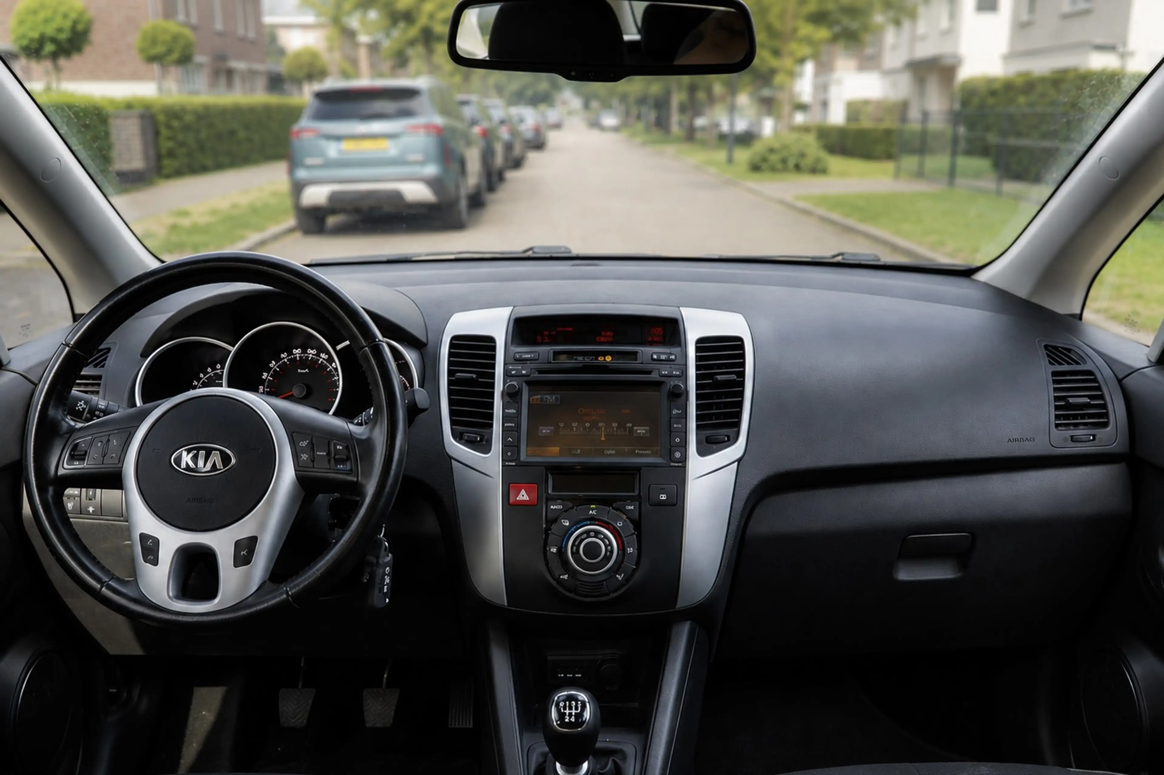 Kia Venga 1.4 CVVT Vibe | PANO | NAVI | CLIMA | CRUISE | MOO — photo 2