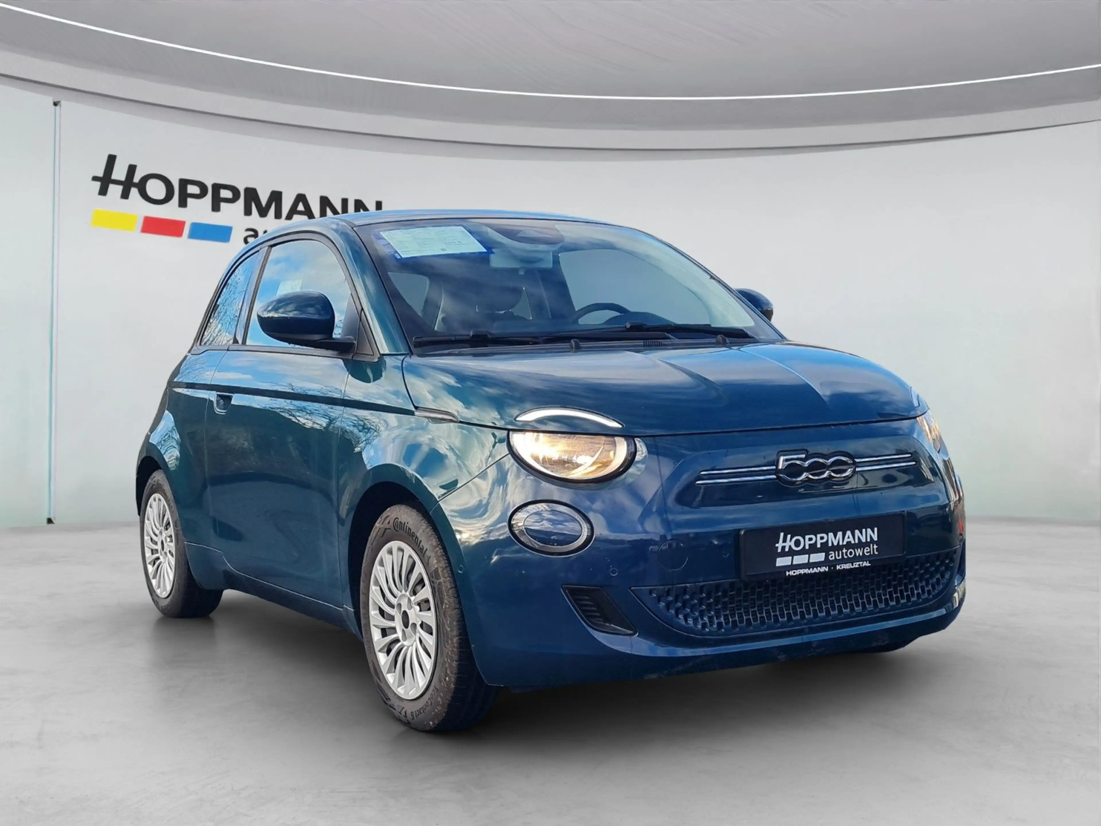 Fiat 500e RENT *SHZ*PDC*KAMERA*TEMPOMAT* — photo 2