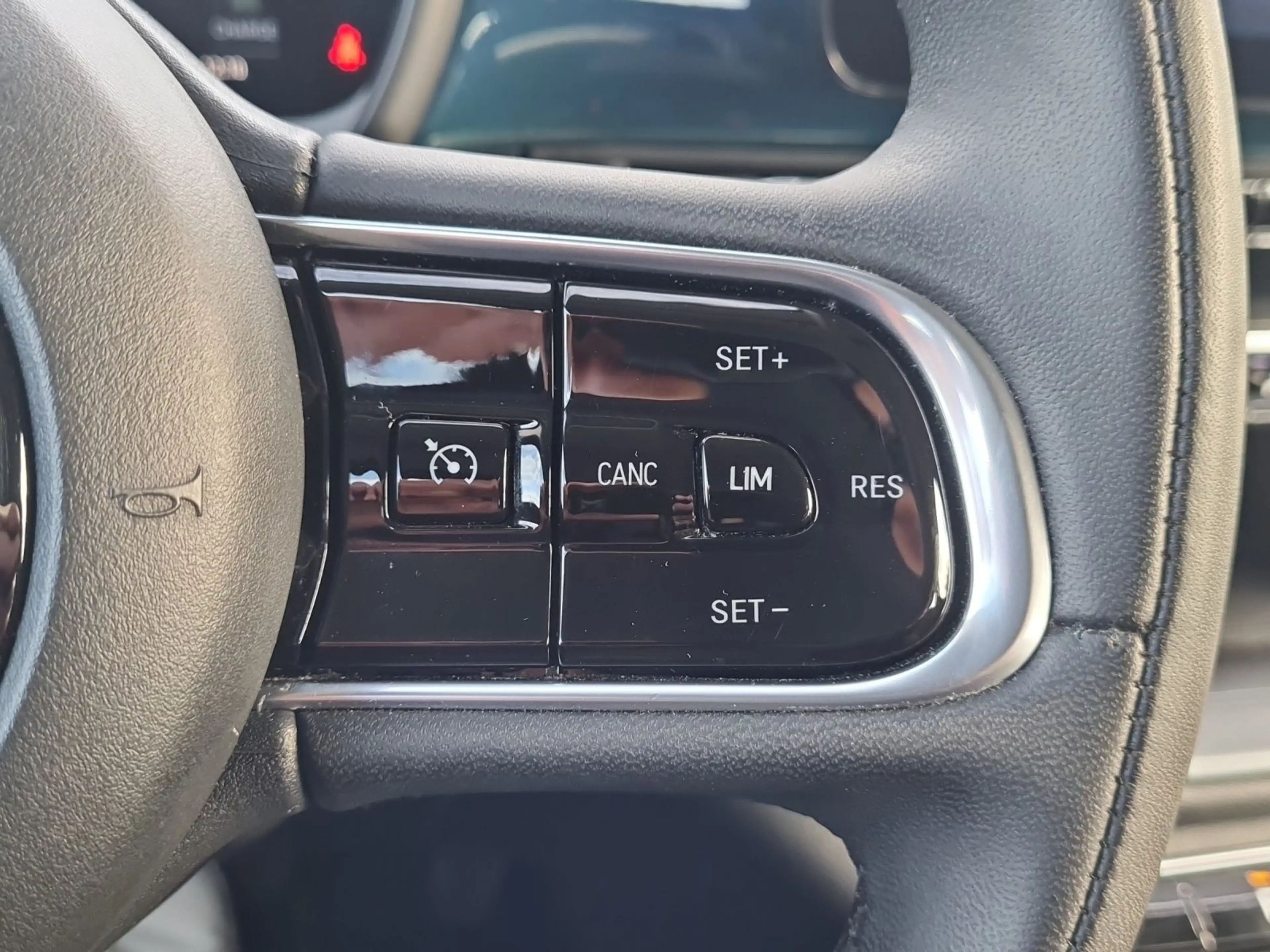 Fiat 500e RENT *SHZ*PDC*KAMERA*TEMPOMAT* — photo 14
