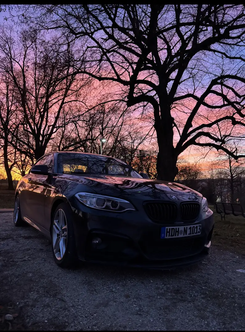 BMW 225 225d Coupe Schwarz - 1