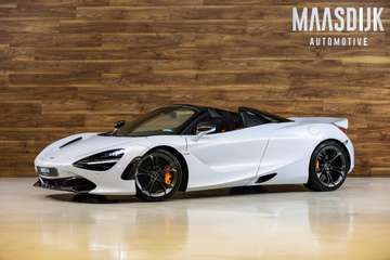 Spider 4.0 V8 Performance|Carbon|Ceramic|Dealer|
