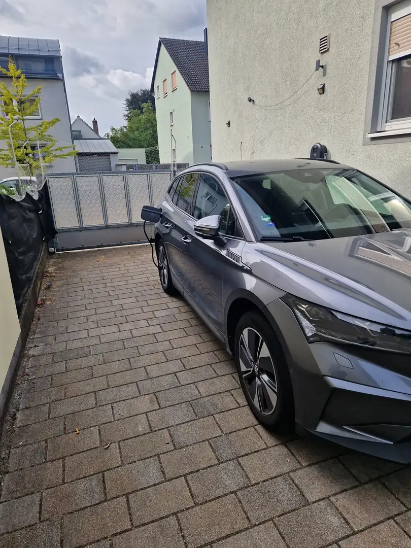 Skoda Enyaq iV60 Loft Grau - 2