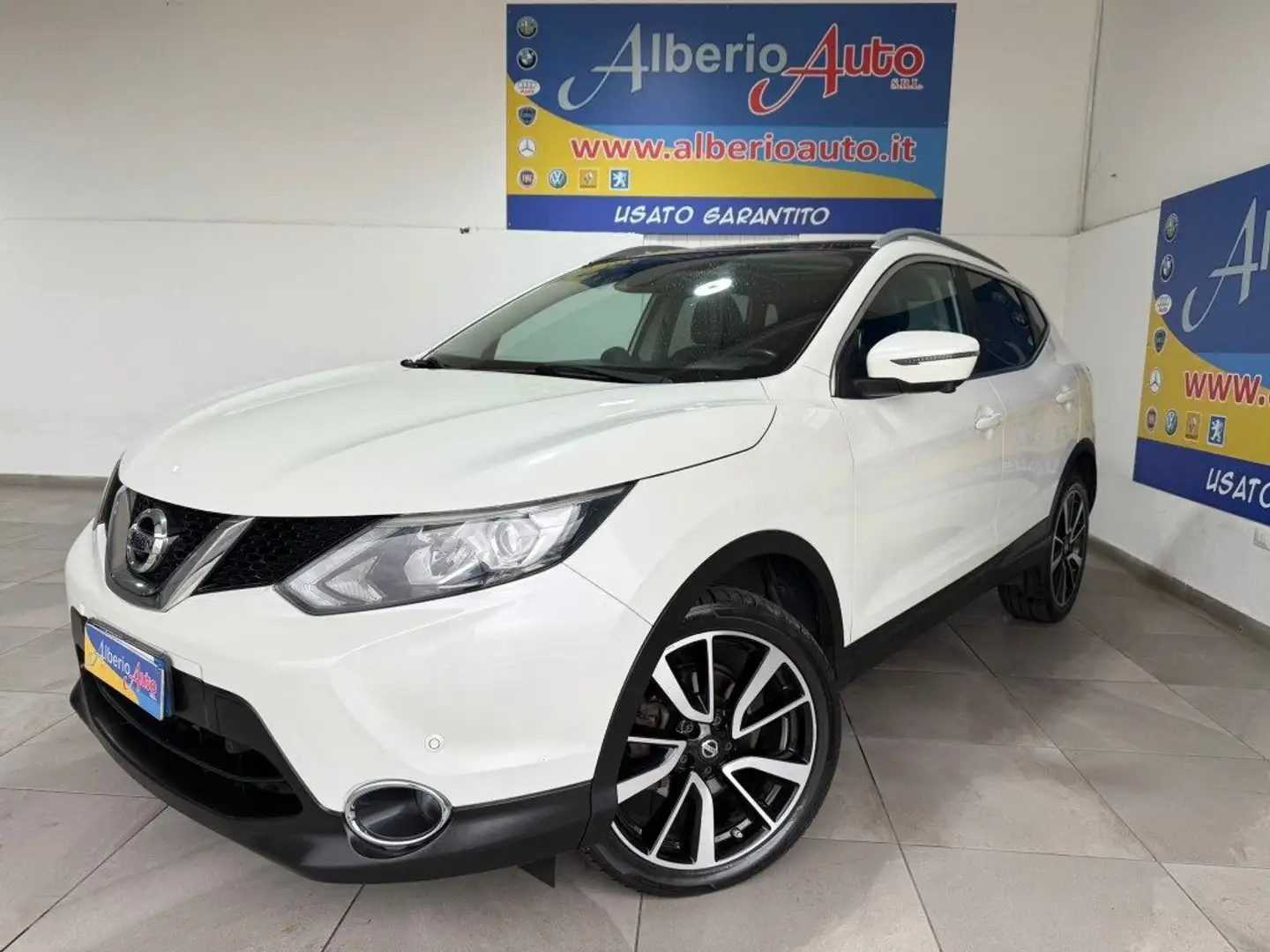Nissan Qashqai 1.5 dCi Tekna 360 Bianco - 1