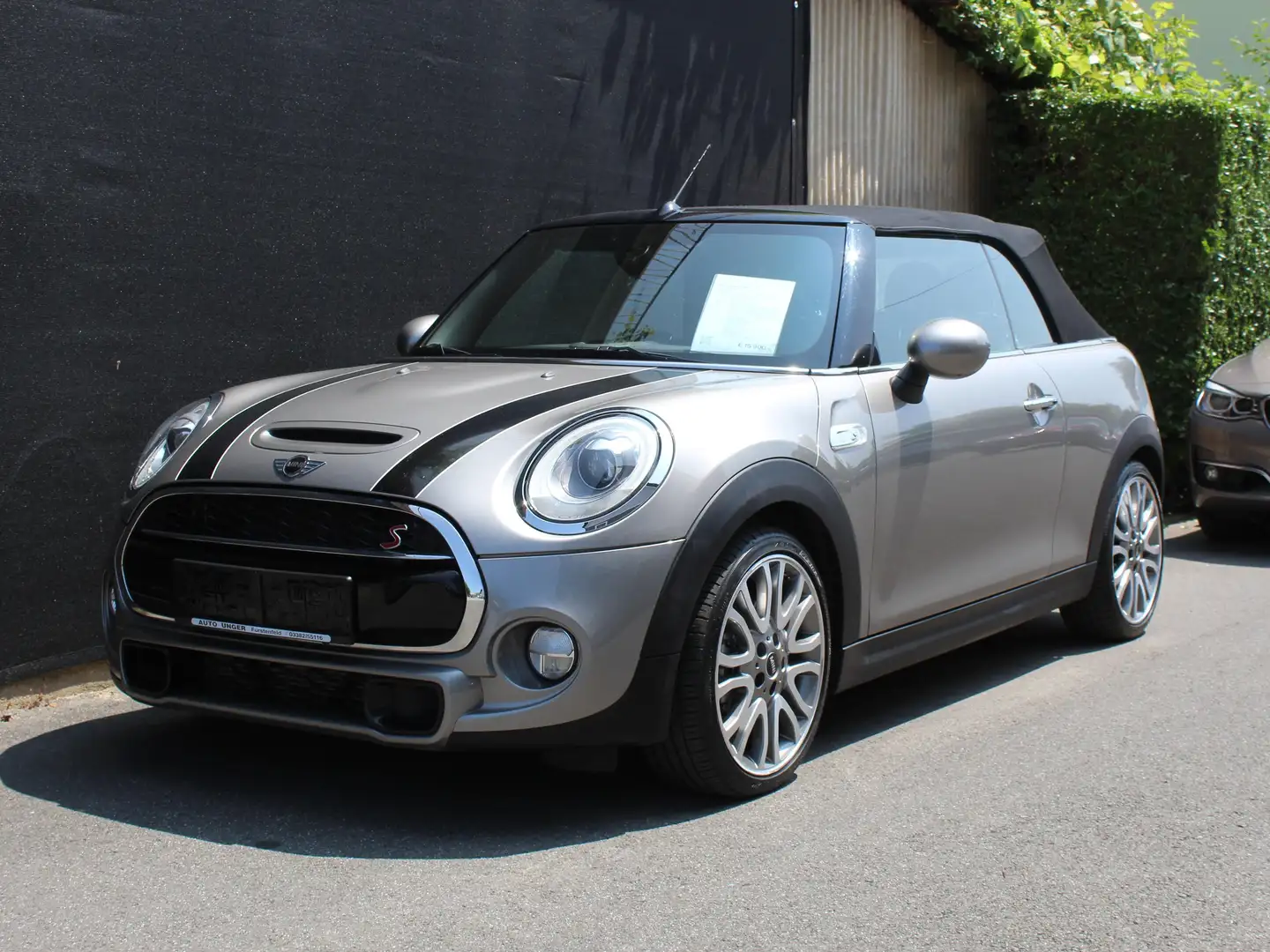 MINI Cooper S Cabrio Cooper S Top Zustand! Neues Service! 1 Besitz! Grau - 1