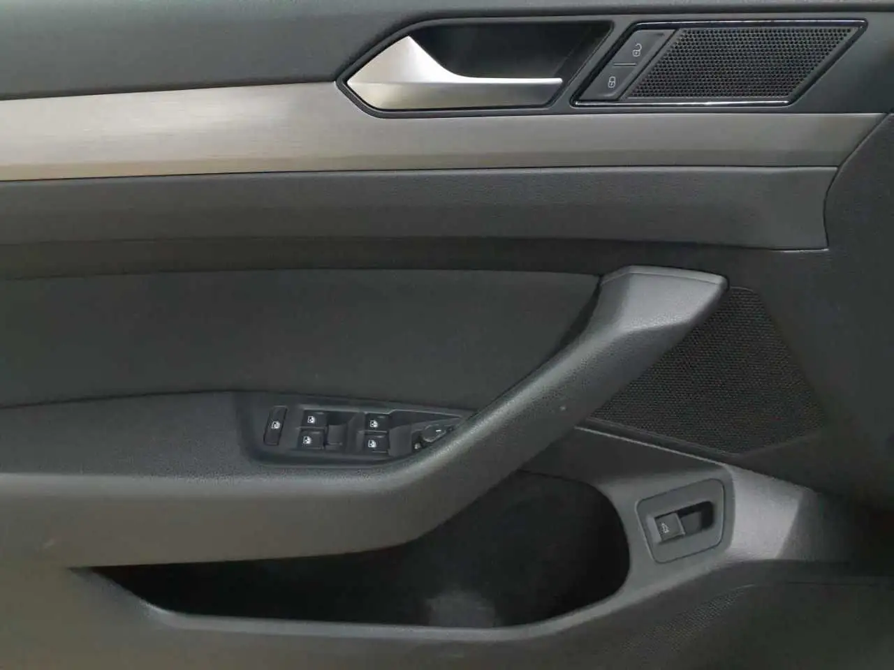 Volkswagen Passat Variant 2.0 TDI DSG LED KAM NAV, миниатюра 18