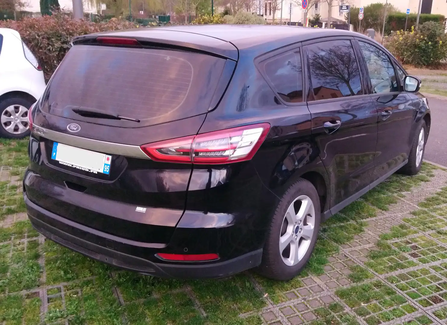 Ford S-Max 2.0 TDCi 120 S Noir - 2