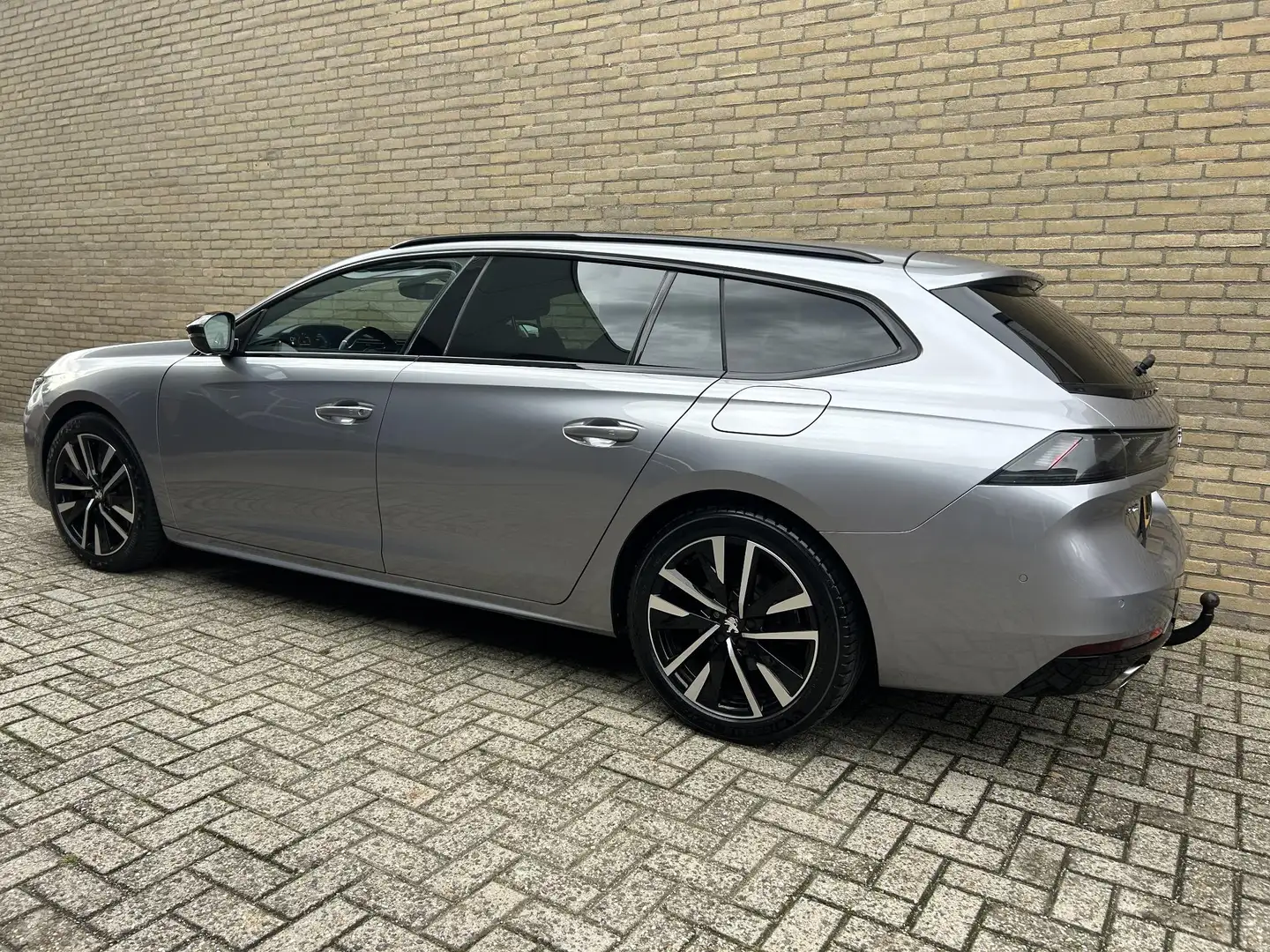 Peugeot 508 SW 1.6 HYbrid Plug-in 225pk Blue Lease Allure GT | Gris - 2