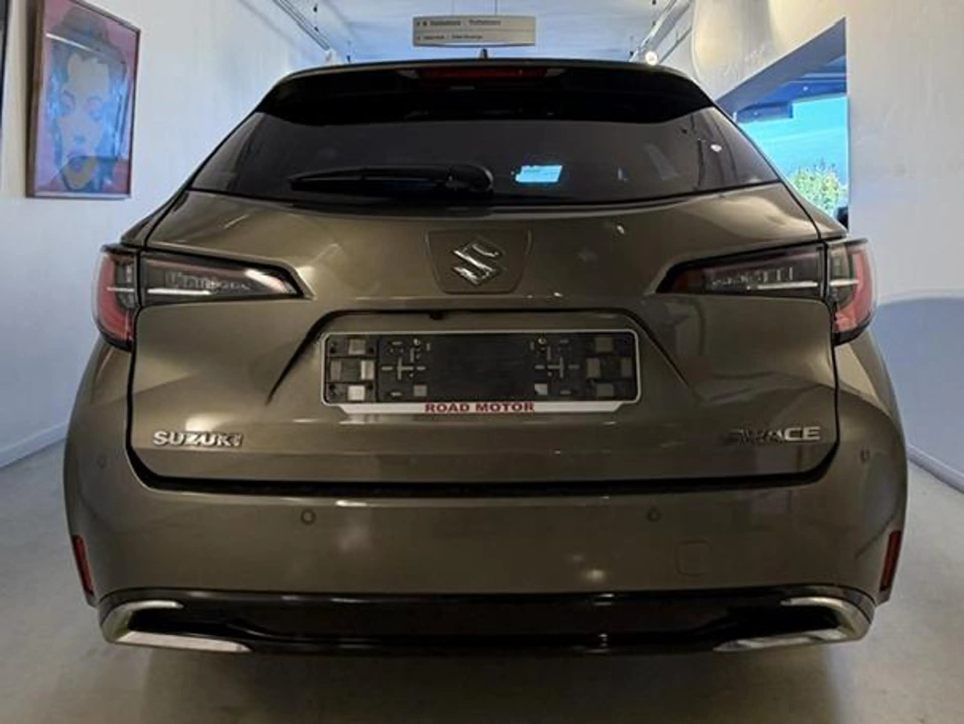 Suzuki Swace Swace 1.8 Hybrid CVT GLX — photo 8