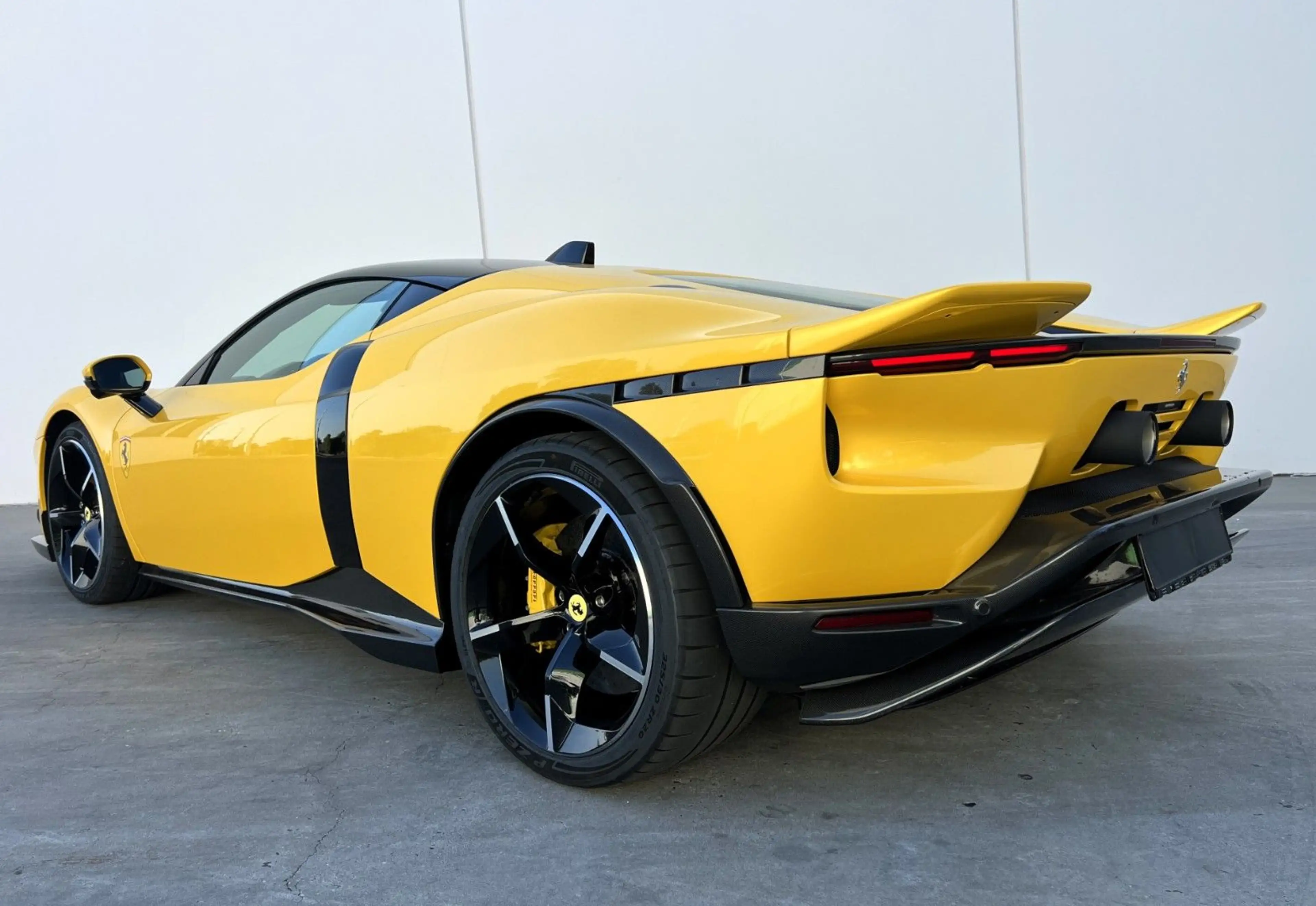 Ferrari Testarossa 849 Testarossa °Special Color°Carbon Ext+Int.° — photo 5