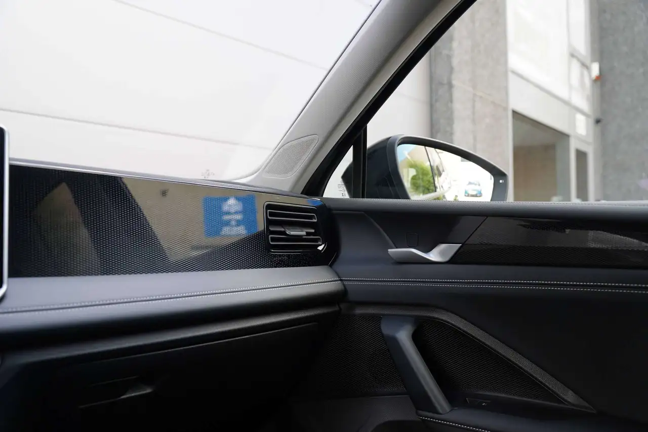 Volkswagen Tiguan 1.5 TSI GOAL * DODEHOEK / TREKHAAK / 360° CAMERA / ADAPTIEVE CRUISE CONTROL, миниатюра 26