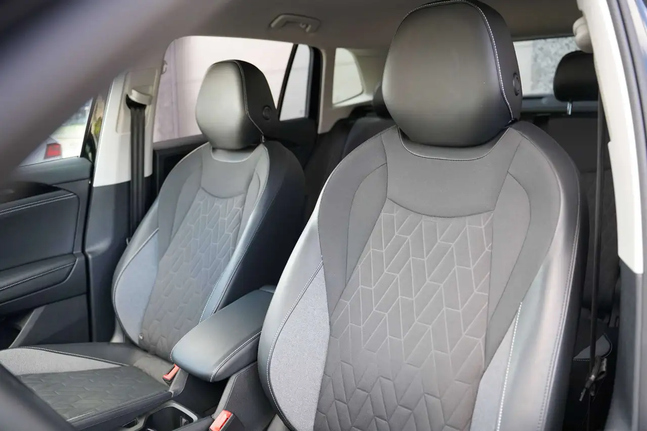 Volkswagen Tiguan 1.5 TSI GOAL * DODEHOEK / TREKHAAK / 360° CAMERA / ADAPTIEVE CRUISE CONTROL, миниатюра 4