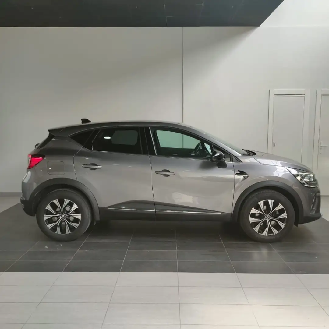 Renault Captur TCe Techno 67kW Grau - 2
