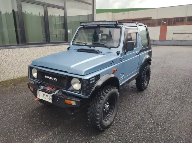 Suzuki SJ Samurai