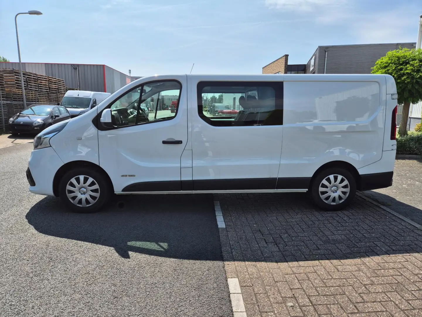 Nissan NV300 1.6 dCi 120 L2H1 Optima DC Luxe Navi Nap Blanc - 2