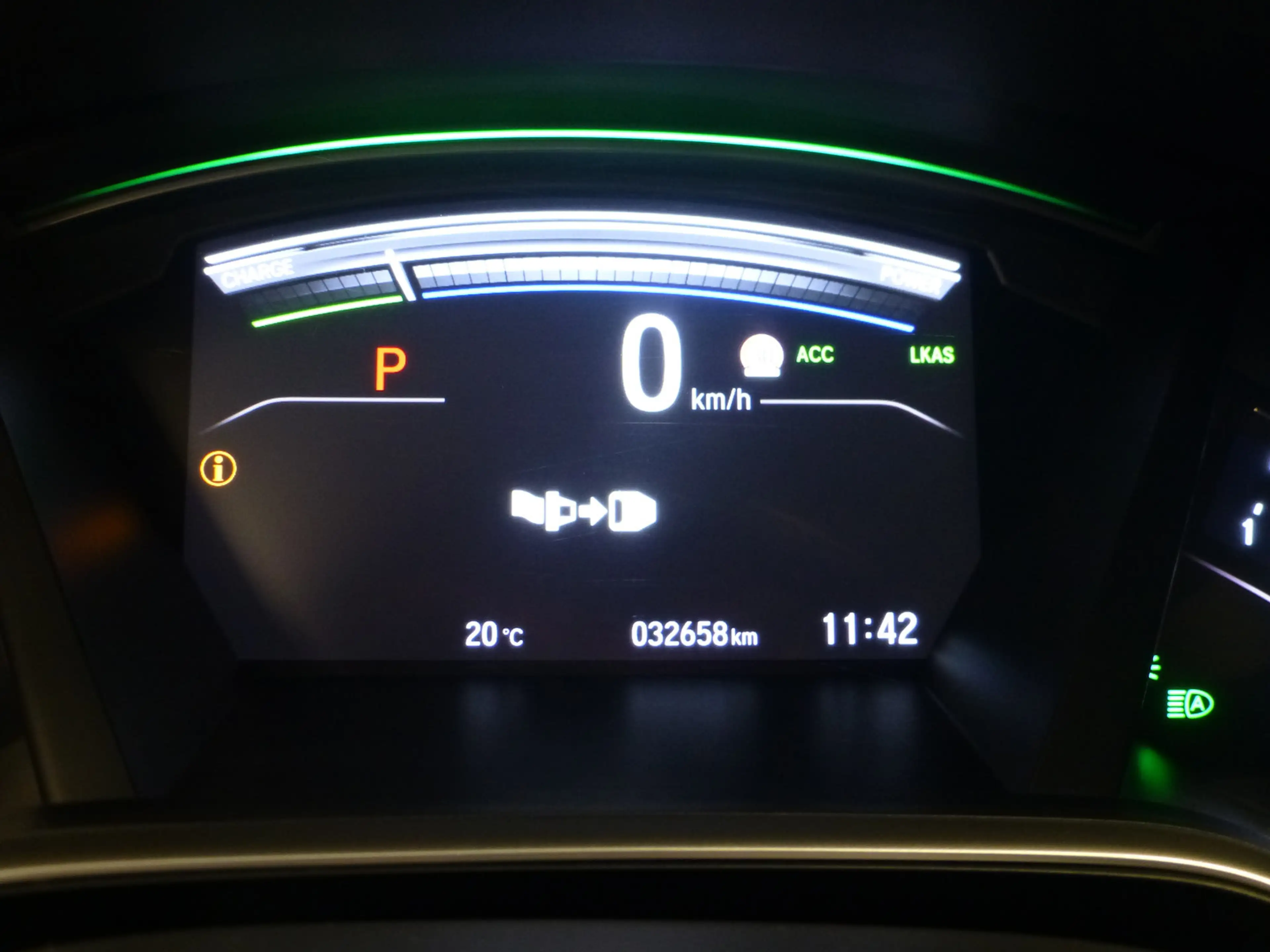 Honda CR-V 2,0 i-MMD HYBRID 4WD Executive — photo 4
