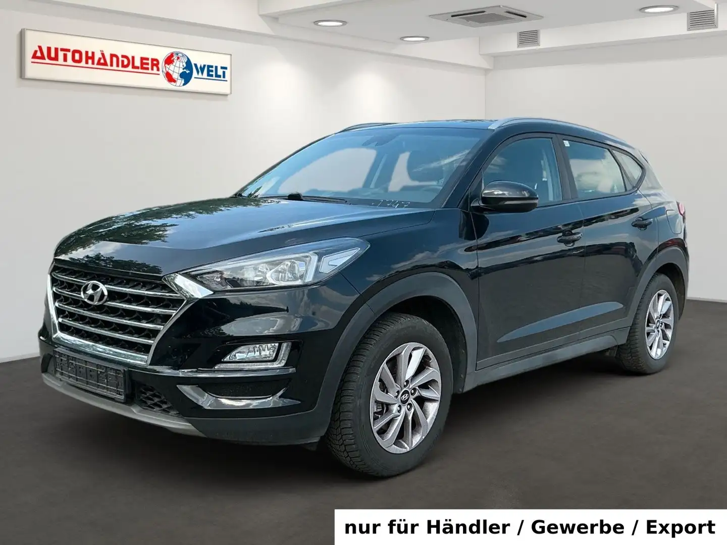 Hyundai TUCSON 1.6 CRDi Dual-AAC DAB+ SHZ LHZ LaneAss Noir - 1