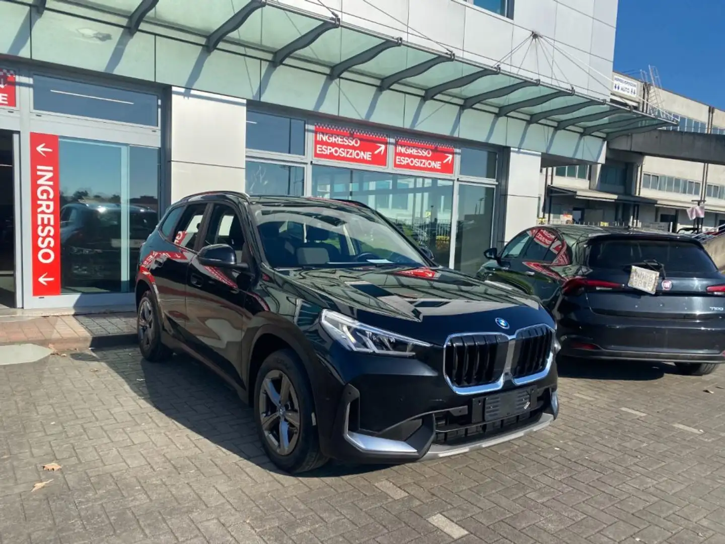 BMW X1 xDrive 25e PLUG IN Nero - 2