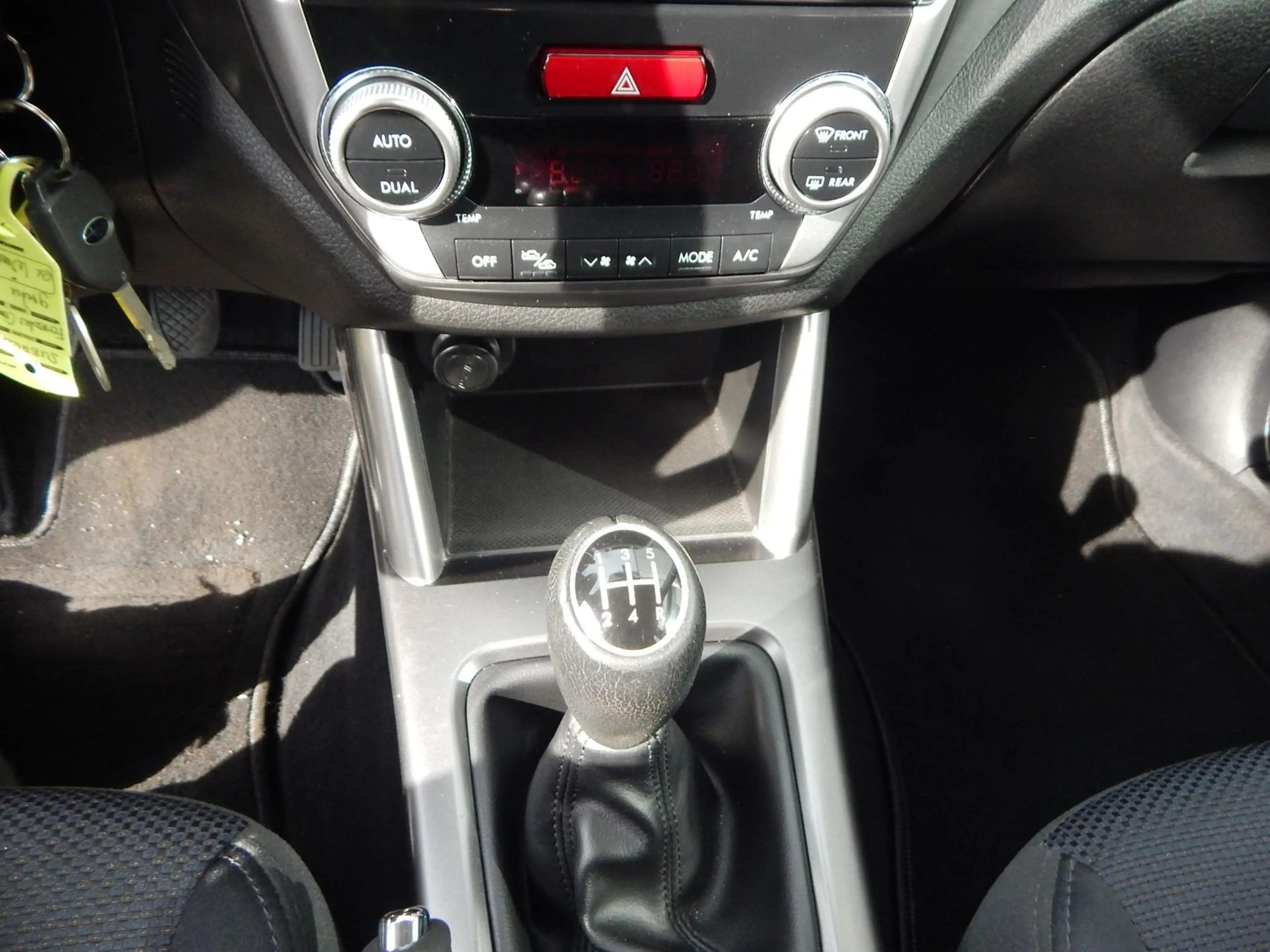Subaru Forester Comfort 2.0 AWD / KLIMAAUT. / AHZV — photo 13