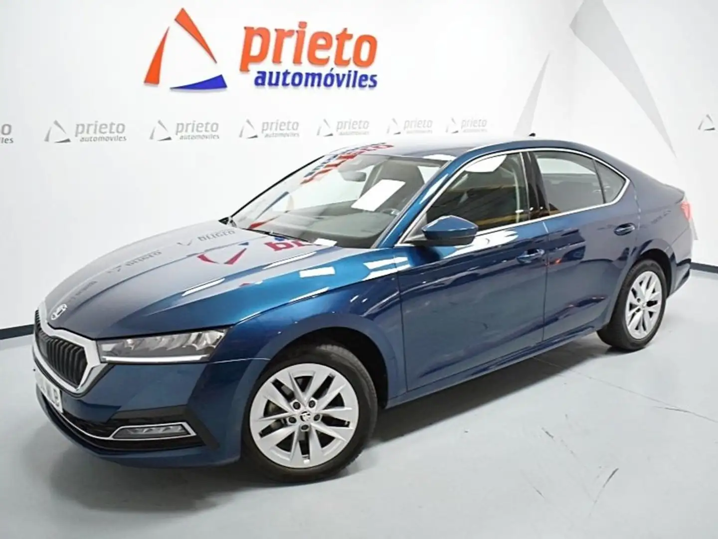 Skoda Octavia 2.0TDI Ambition Plus DSG 110kW Azul - 1