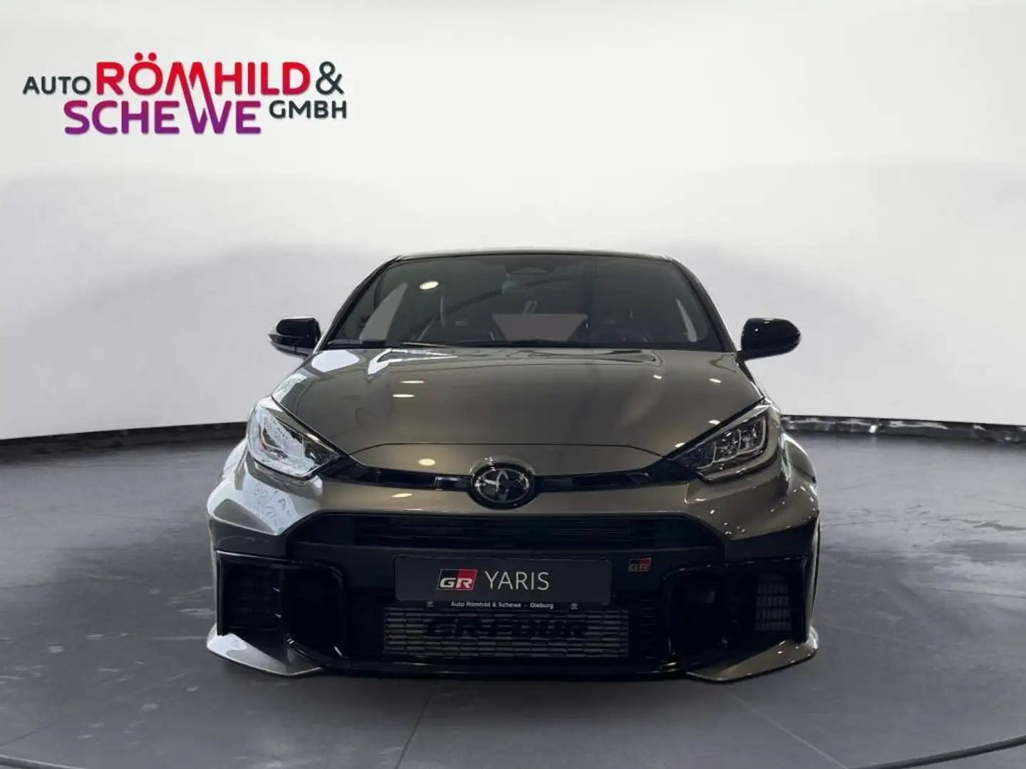 Toyota Yaris GR Automatik (XPA1) Zilver - 2