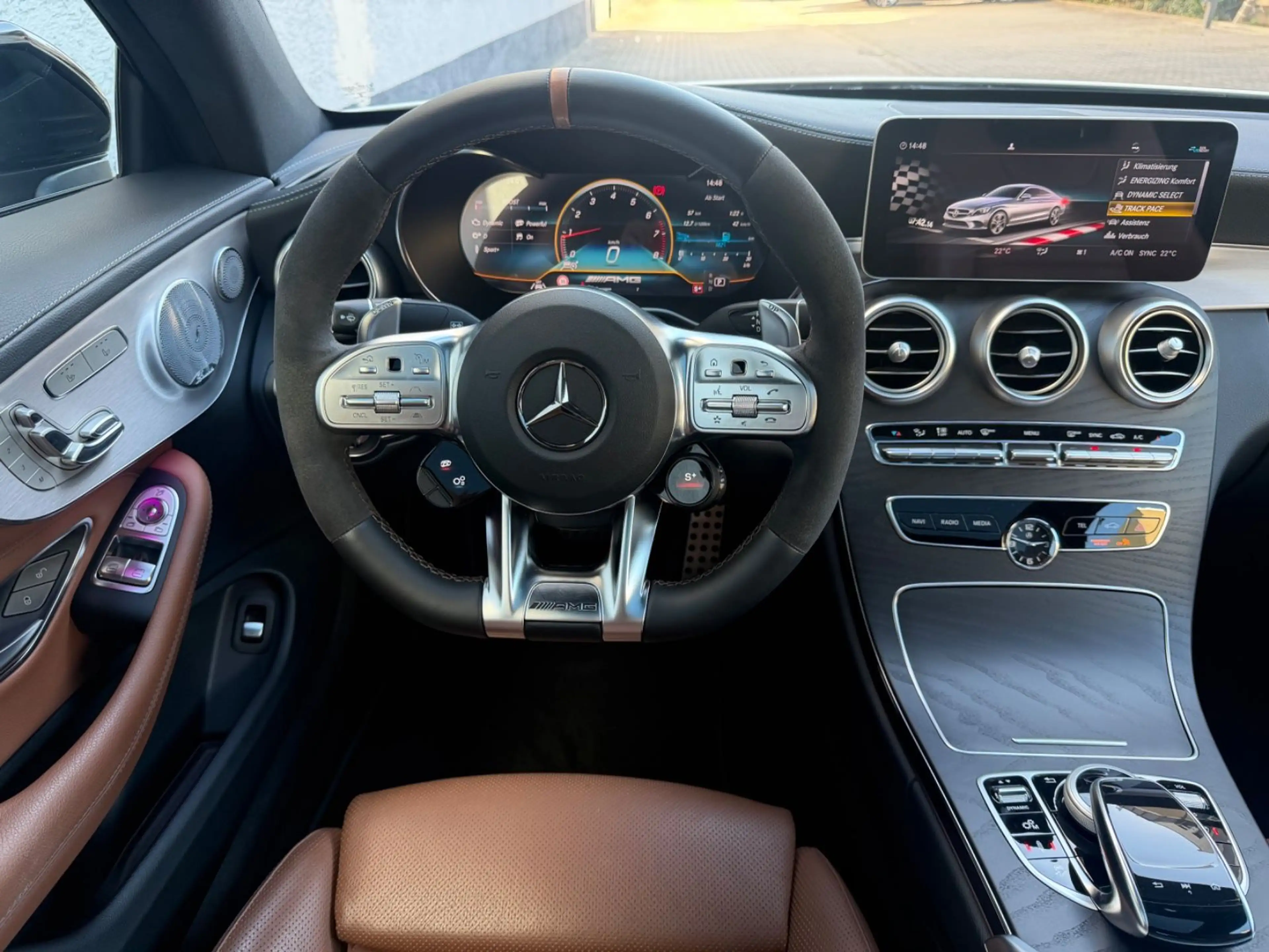 Mercedes-Benz C 43 AMG Coupé/Burmester/HuD/360°/Pano/Digital — photo 14