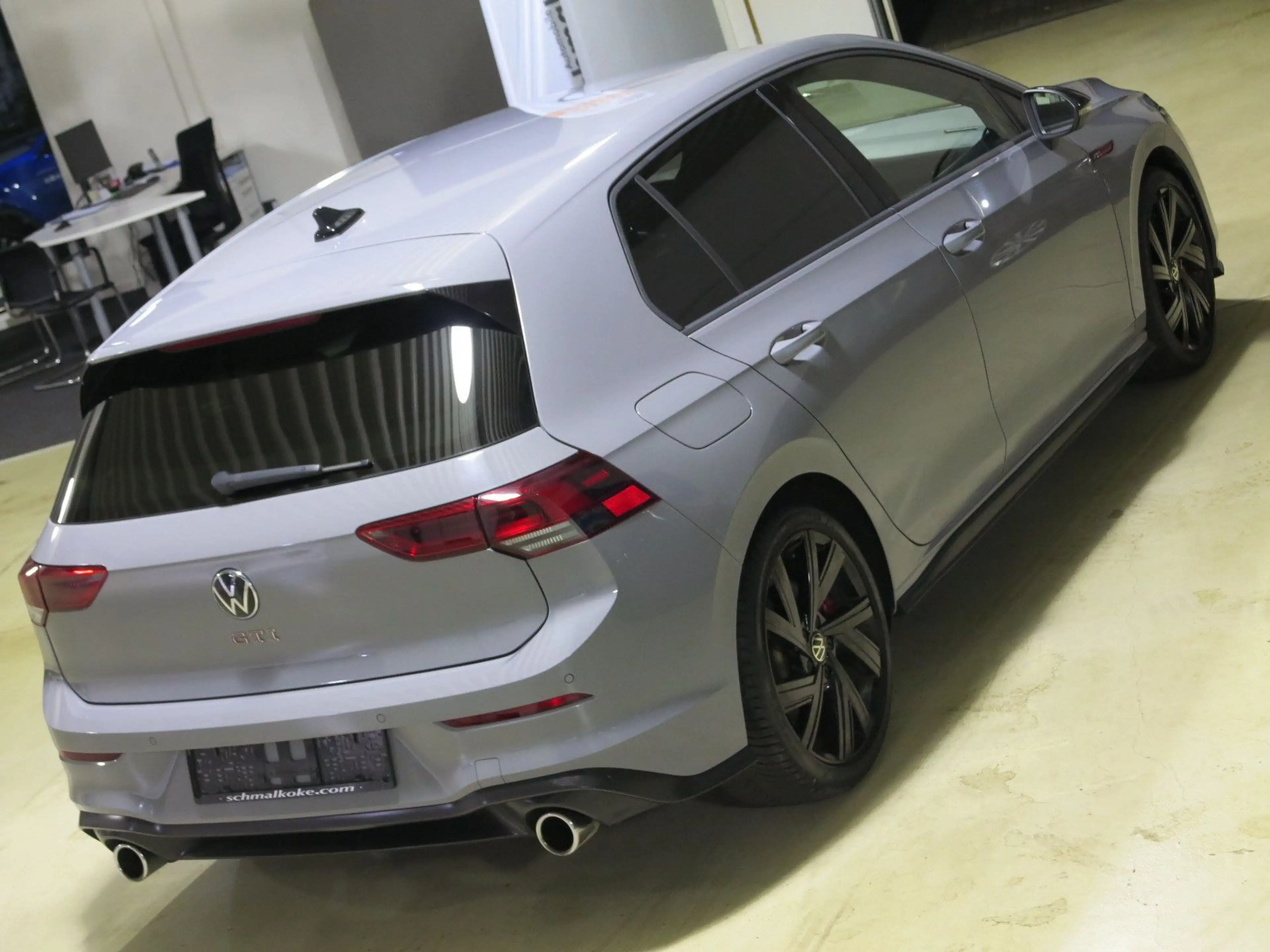 Volkswagen Golf VIII GTI 2.0 TSI OPF DSG7 Navi ACC DAB LM18 — photo 3