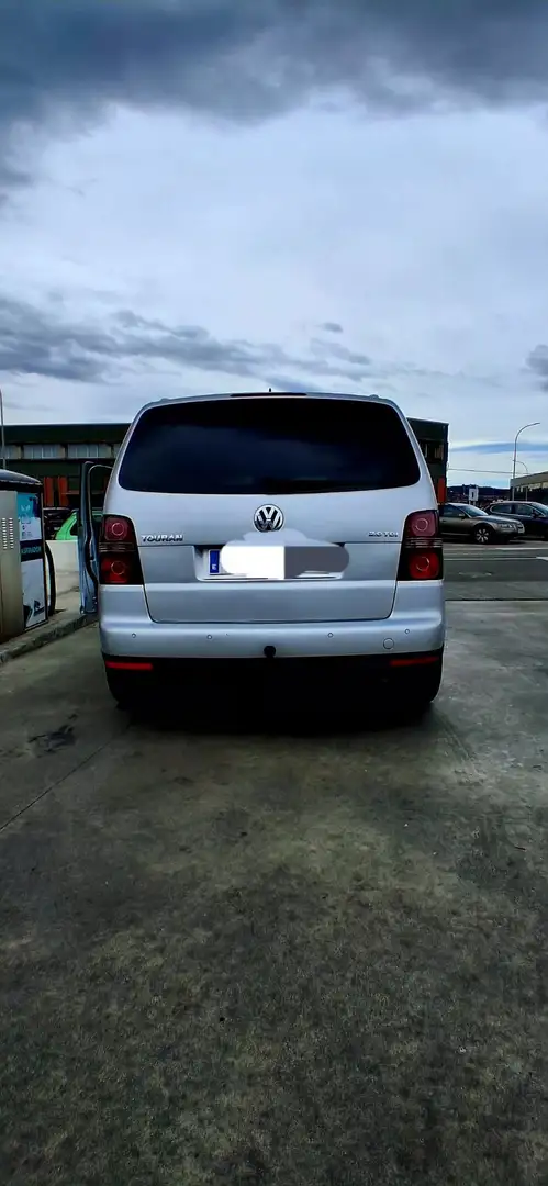 Volkswagen Touran 2.0TDI Advance Gris - 1