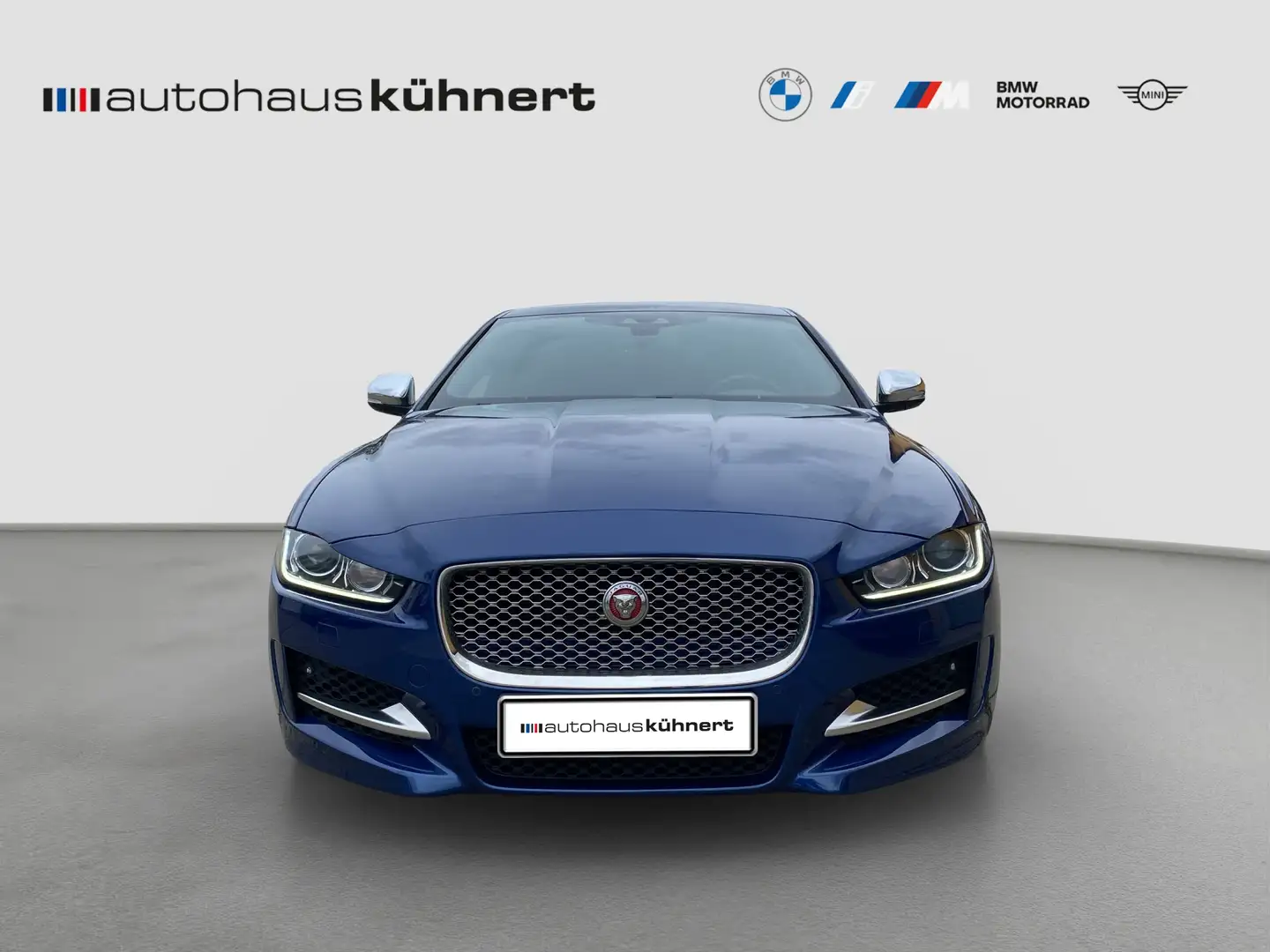 Jaguar XE R Sport 6-Gang 1. Hand Blau - 2