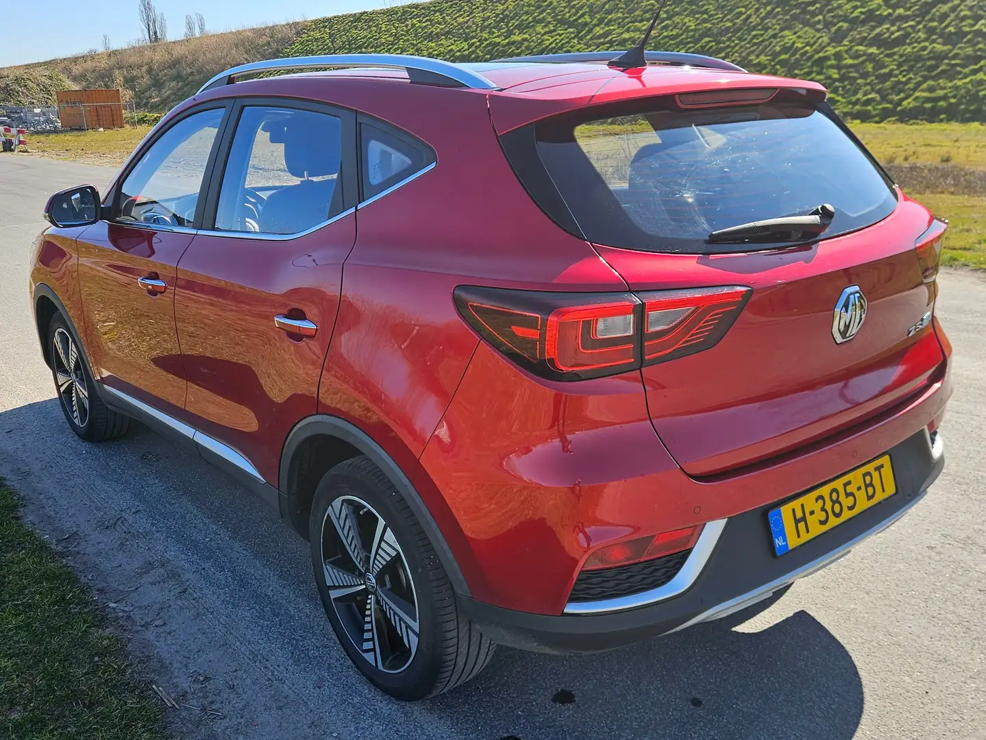 MG ZS ZS Luxury 45 kWh Piros - 2