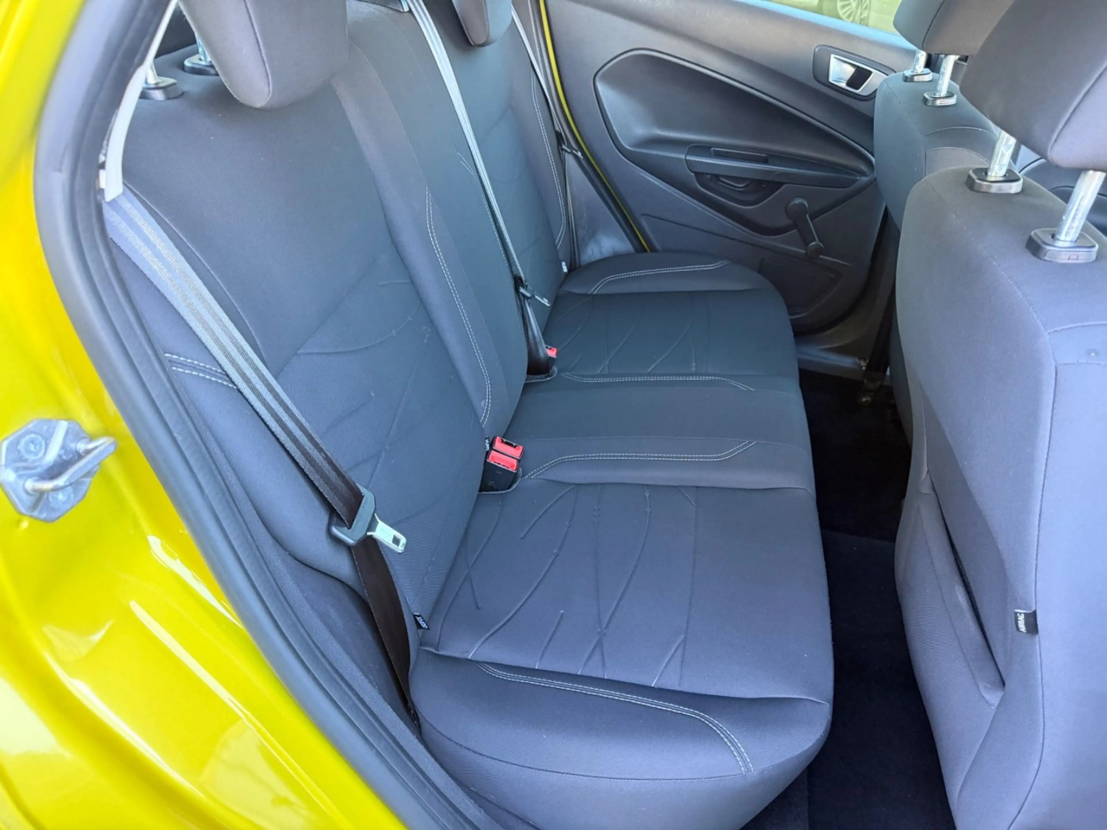Ford Fiesta Sync Edition SZHZG KLIMA PDC LM FELGEN — photo 13