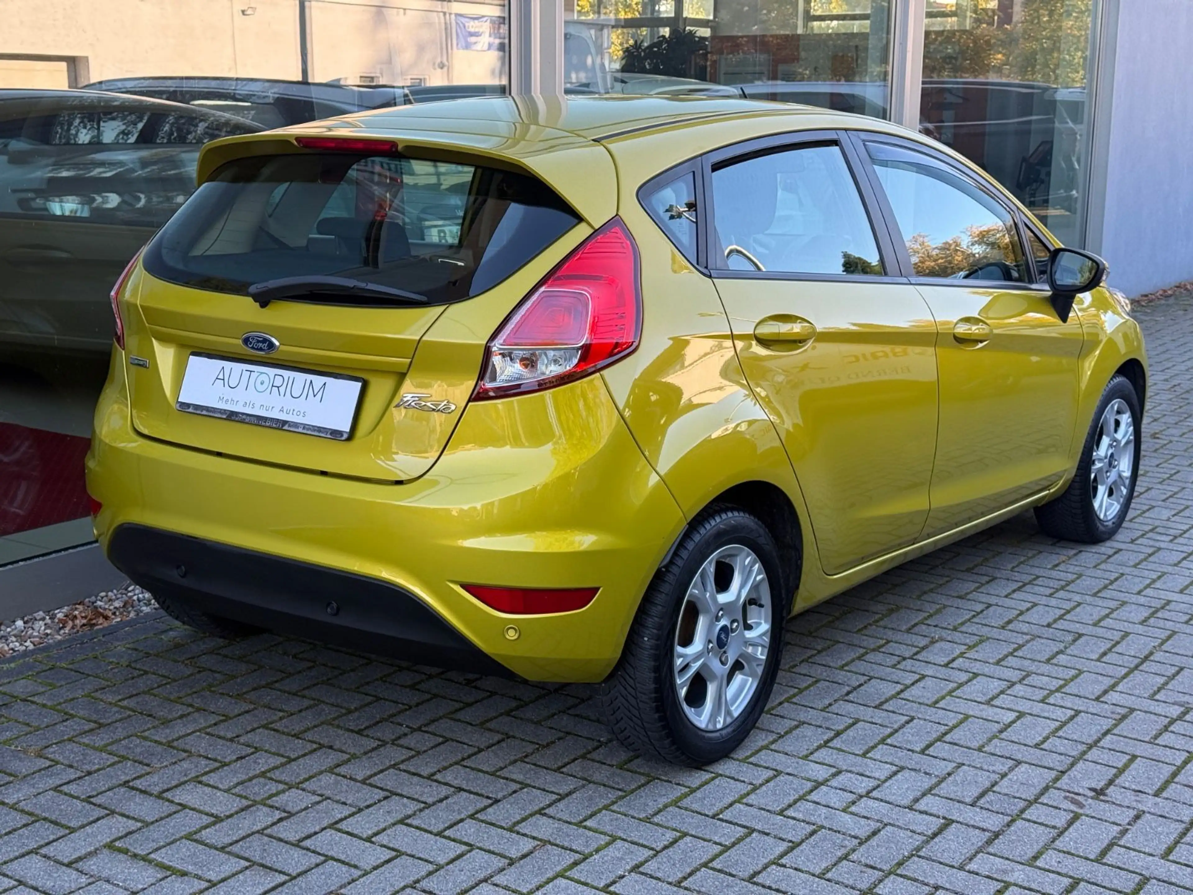 Ford Fiesta Sync Edition SZHZG KLIMA PDC LM FELGEN — photo 9