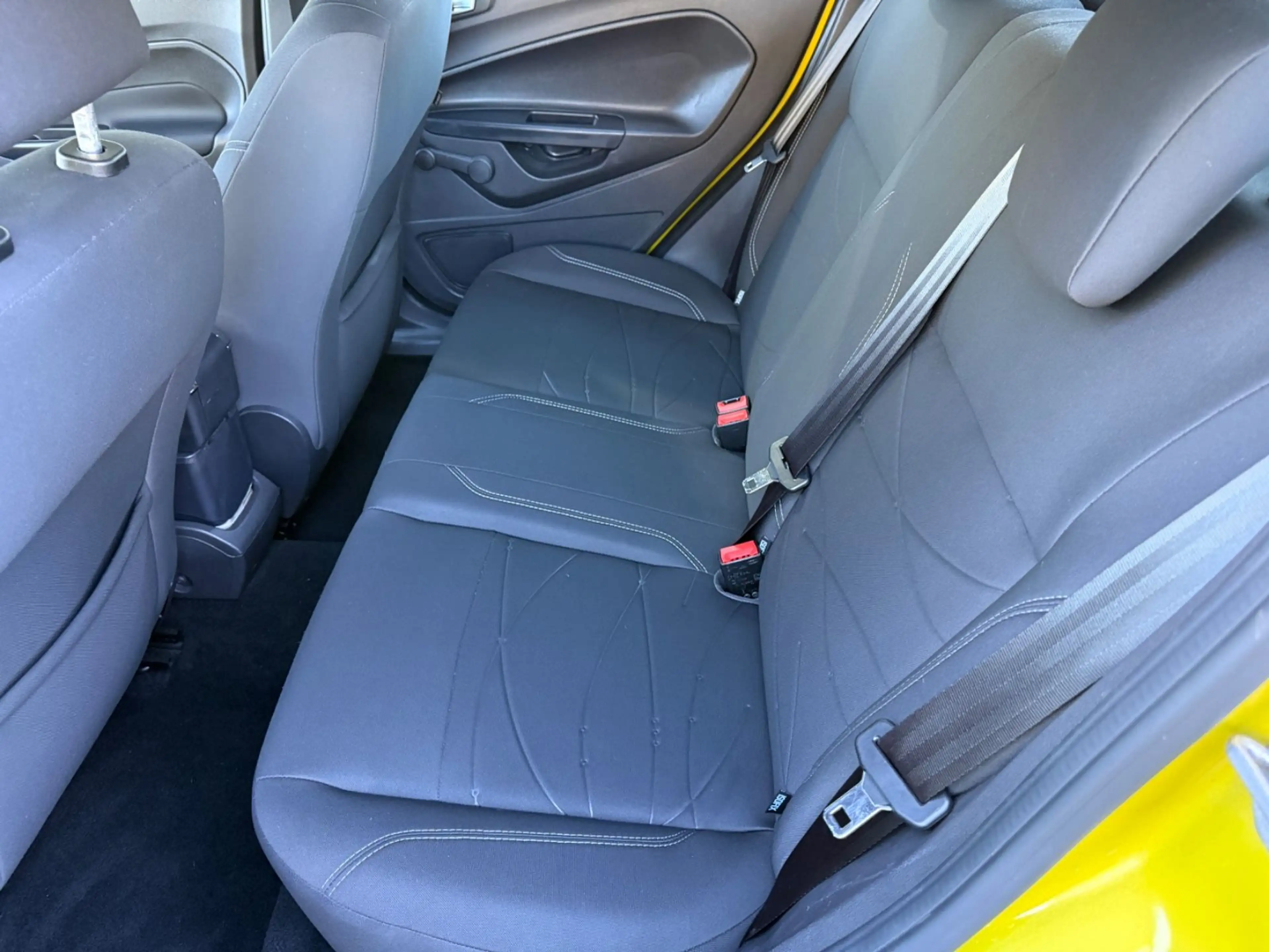 Ford Fiesta Sync Edition SZHZG KLIMA PDC LM FELGEN — photo 4