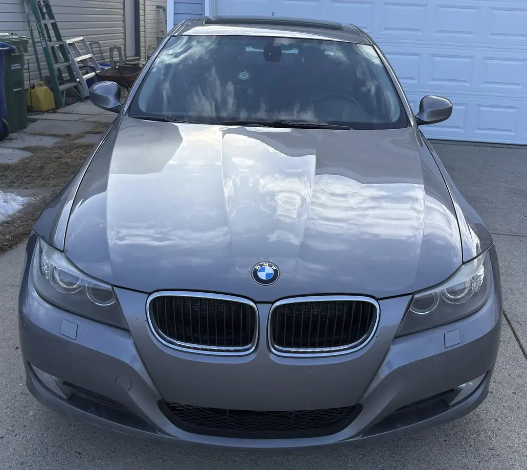 BMW 3 Series снимка BMW 3 Series