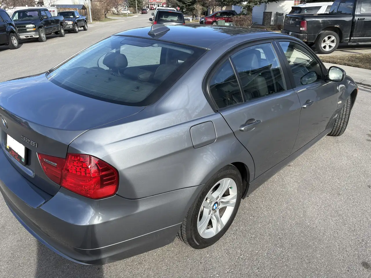 BMW 3 Series снимка BMW 3 Series