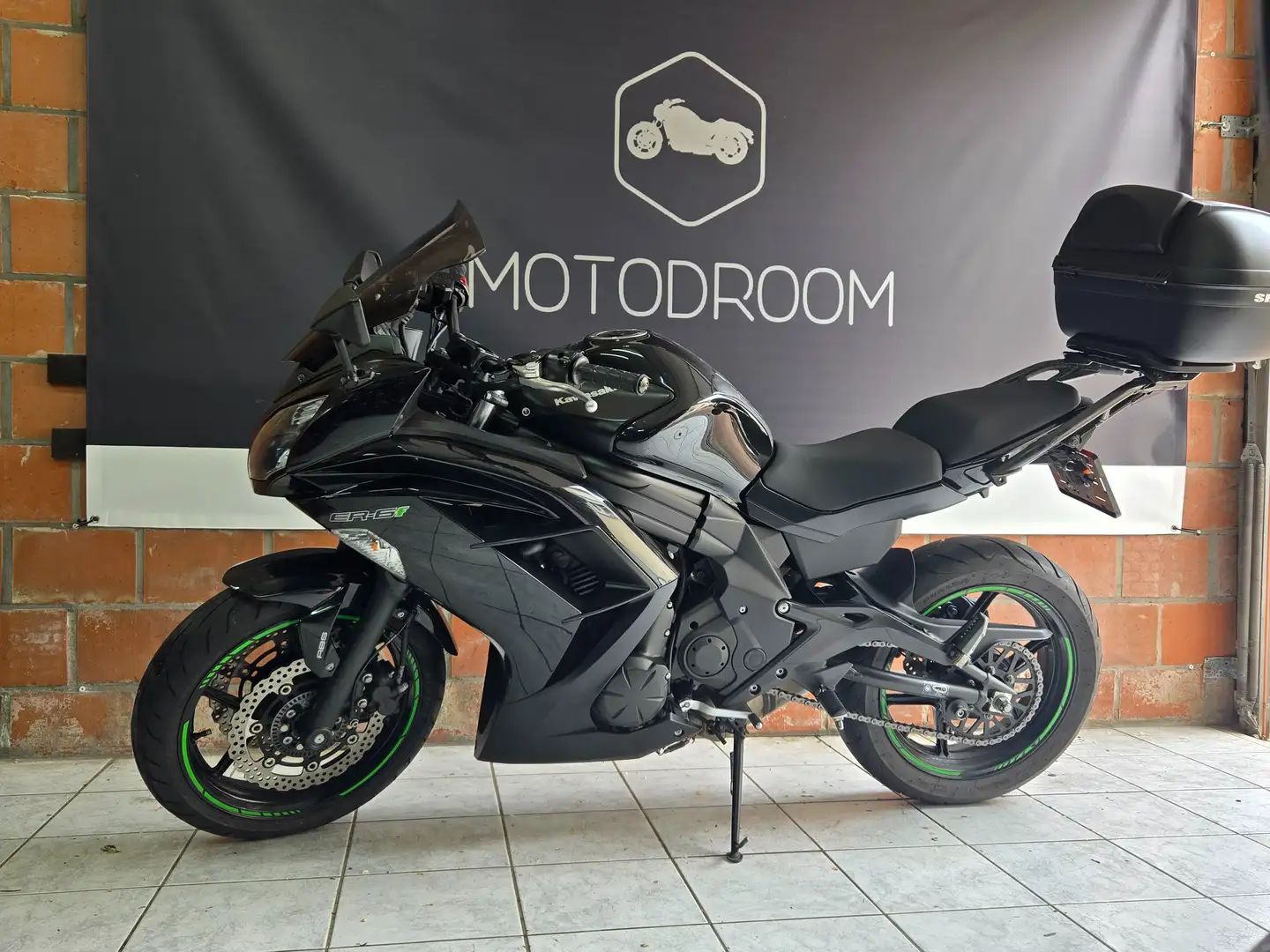 Kawasaki ER - 6 F Negro - 1