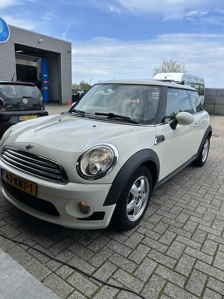 MINI One