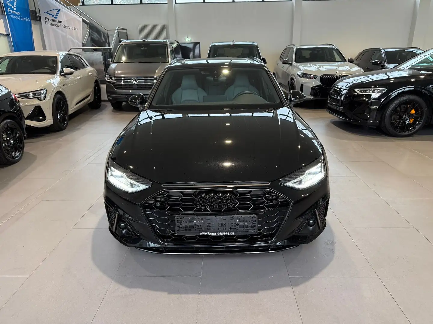 Audi A4 Avant 30 TDI 2 x S line AID/LED/PANO/AHK Noir - 2