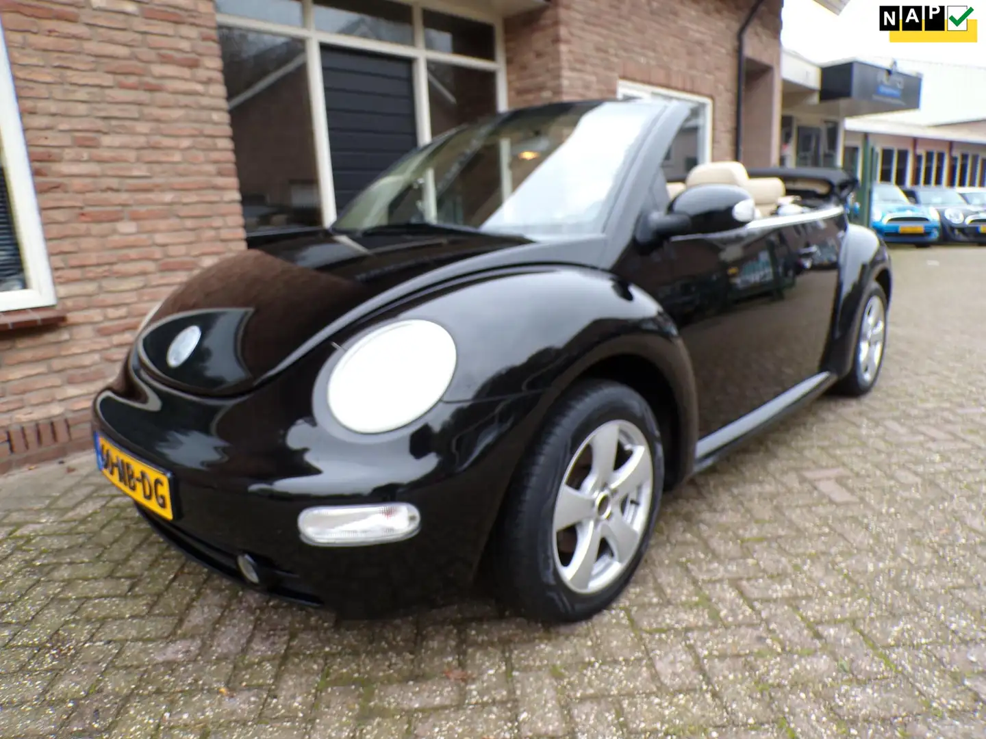 Volkswagen New Beetle Cabriolet 2.0 Leder Negro - 1