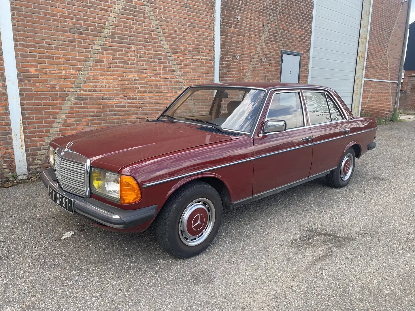 Mercedes-Benz 200 Original 77000km Red - 1