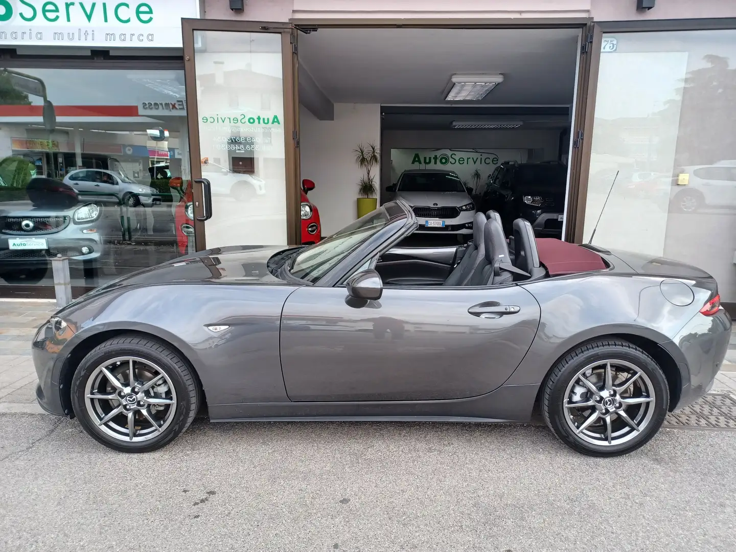 Mazda MX-5 MX-5 1.5 Cherry Limited Edition 131cv Grigio - 1